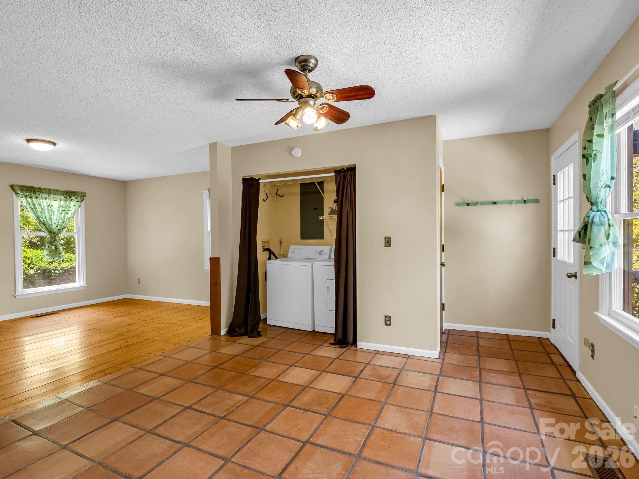 255 & 257 Crescent Street Property Photo 31