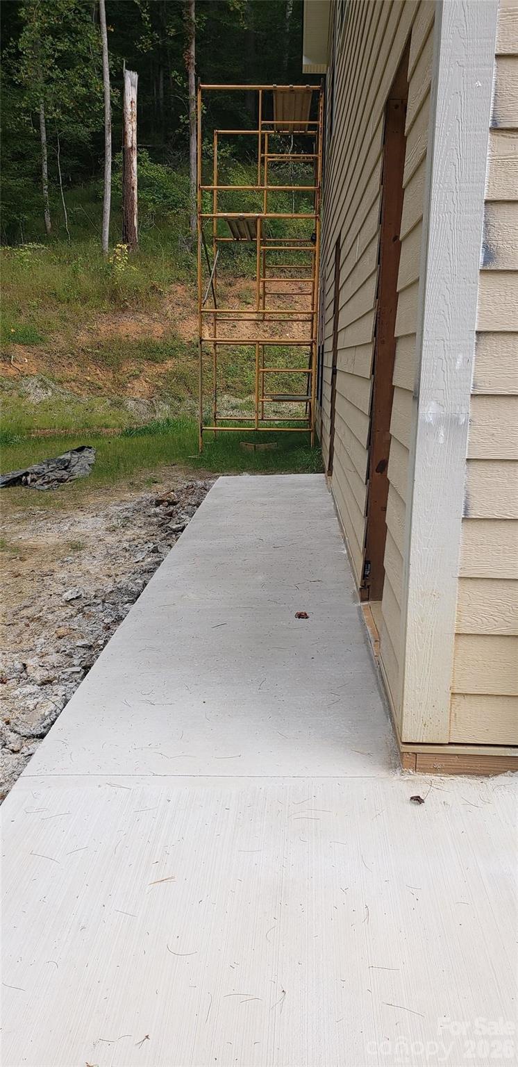 498 Coxes Creek Road Property Photo 4