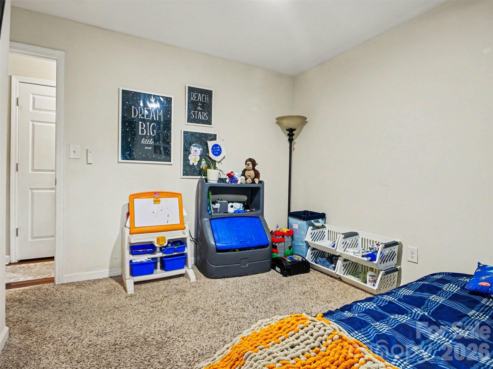 325 Amber Court Property Photo 15