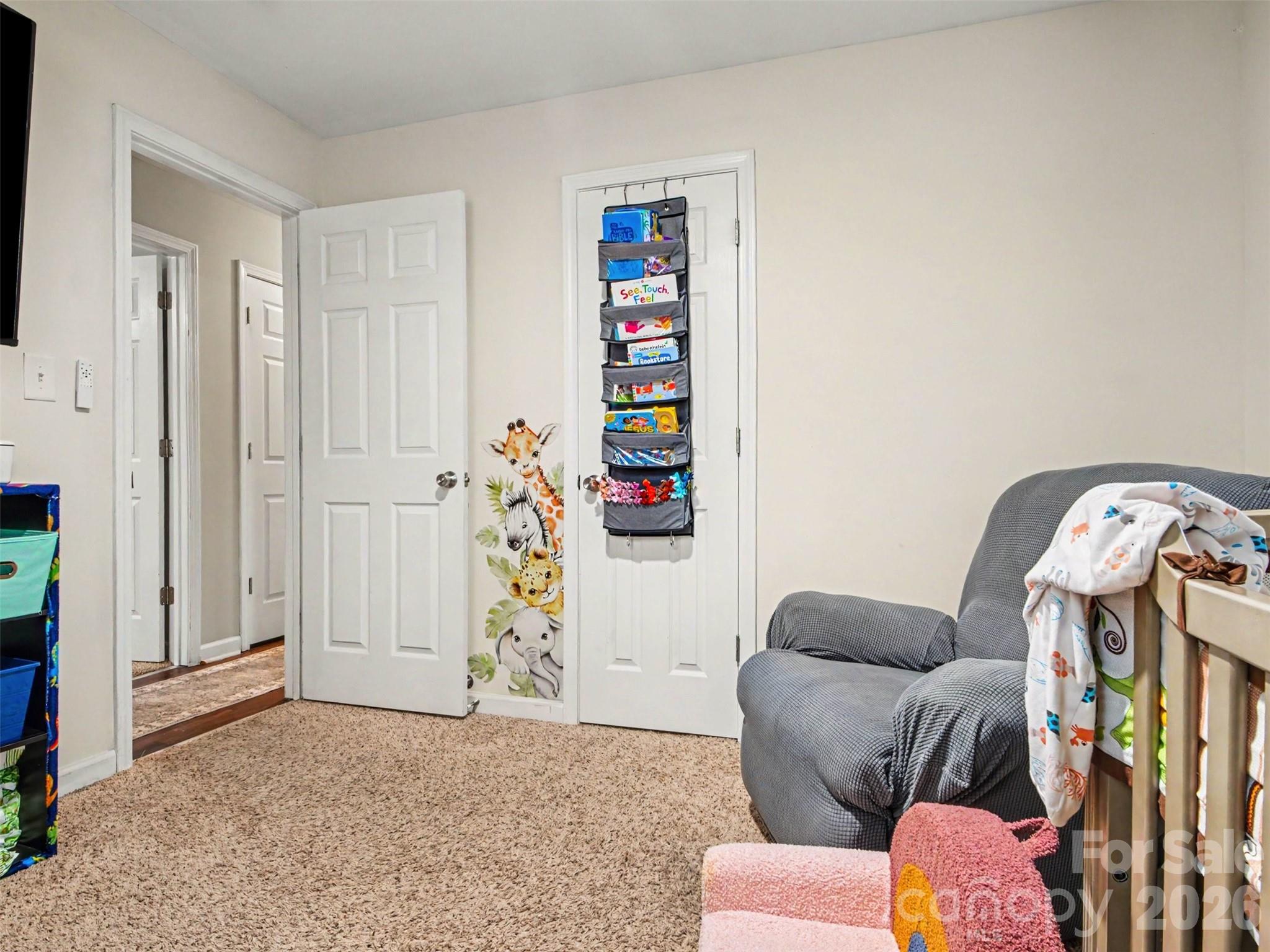 325 Amber Court Property Photo 17
