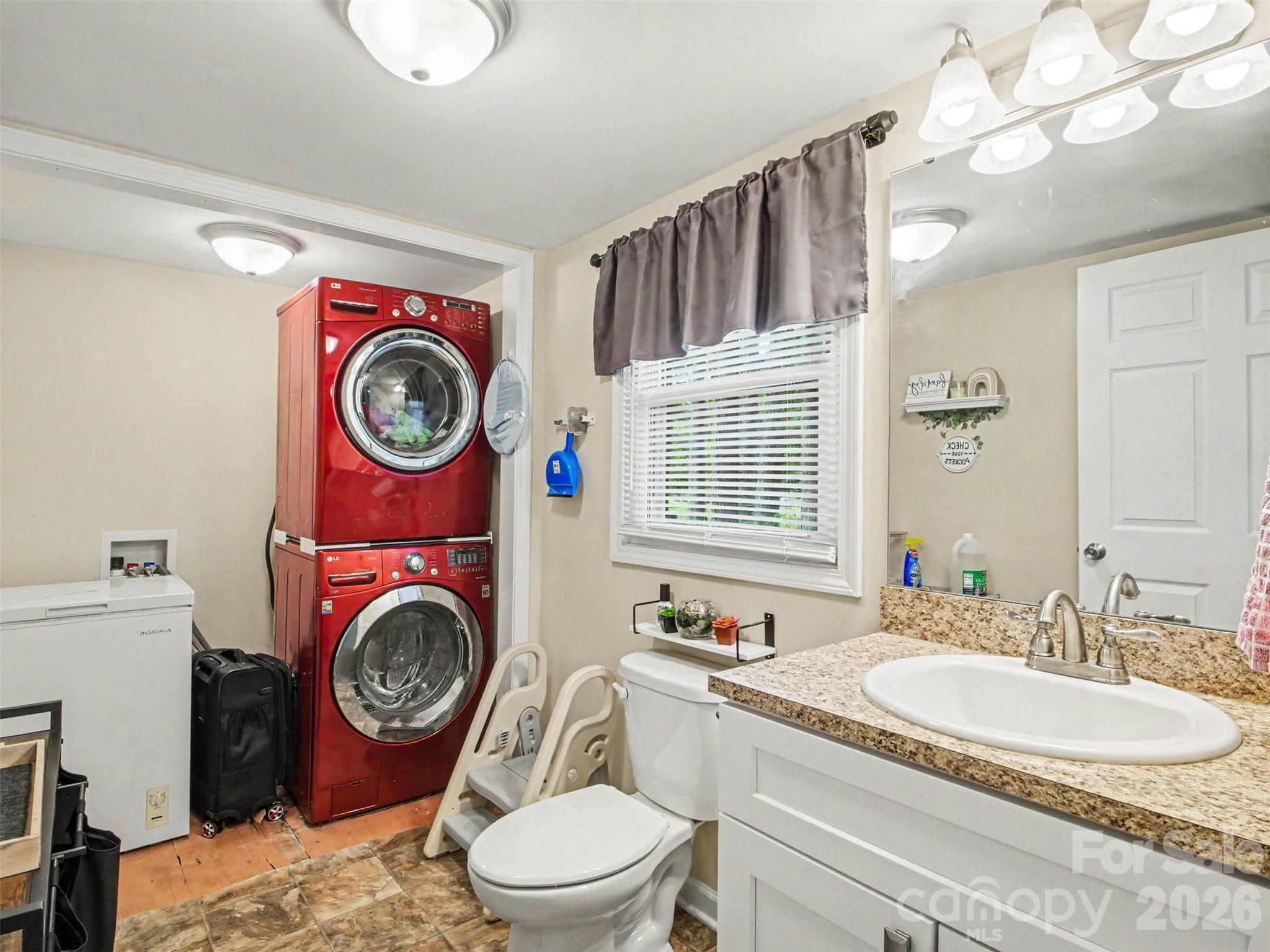325 Amber Court Property Photo 21