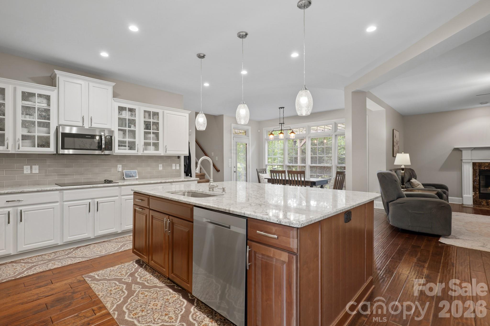 837 Shetland Place Property Photo 7