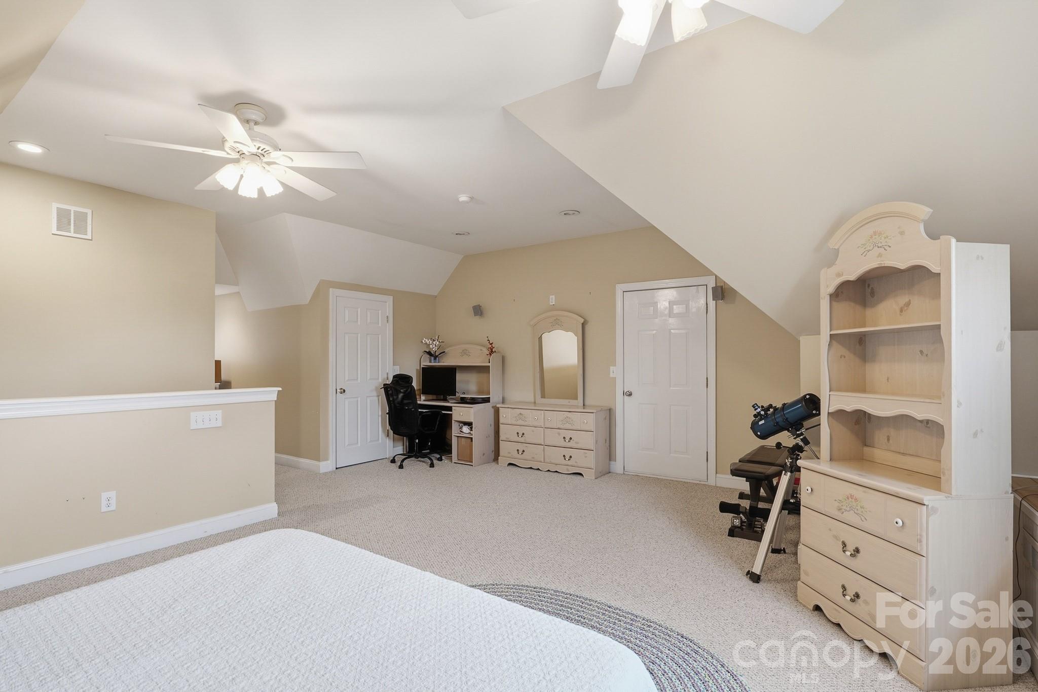 837 Shetland Place Property Photo 34