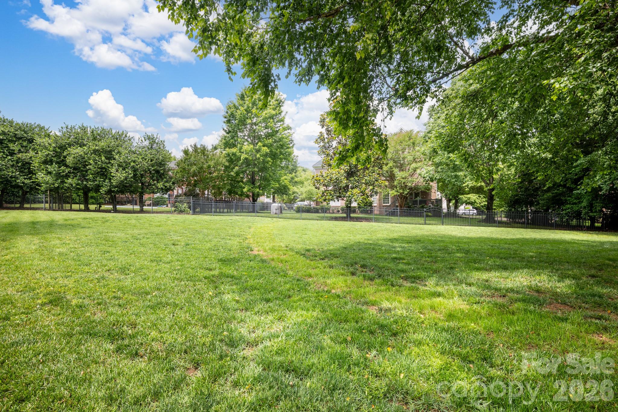 837 Shetland Place Property Photo 38