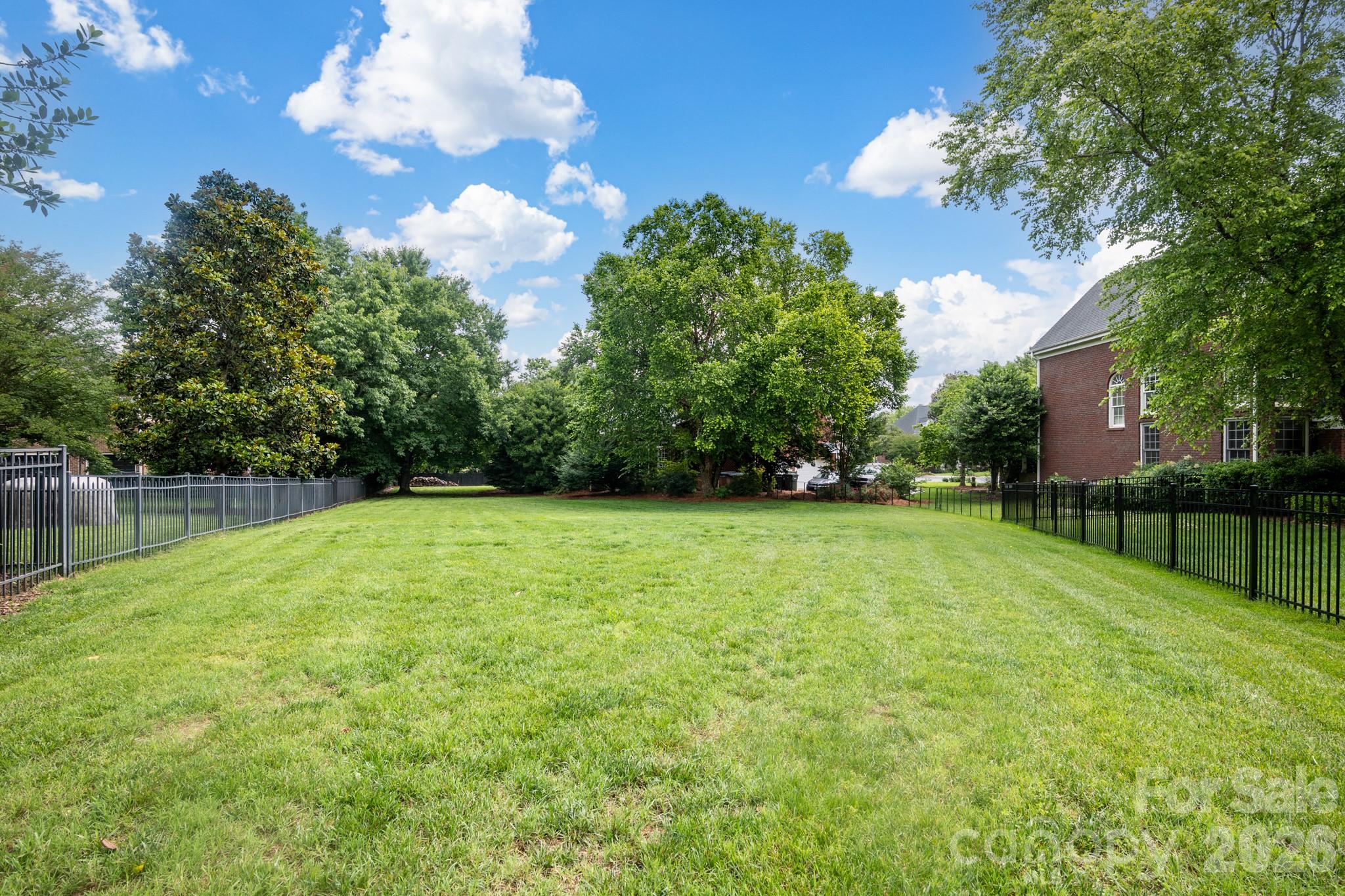 837 Shetland Place Property Photo 41