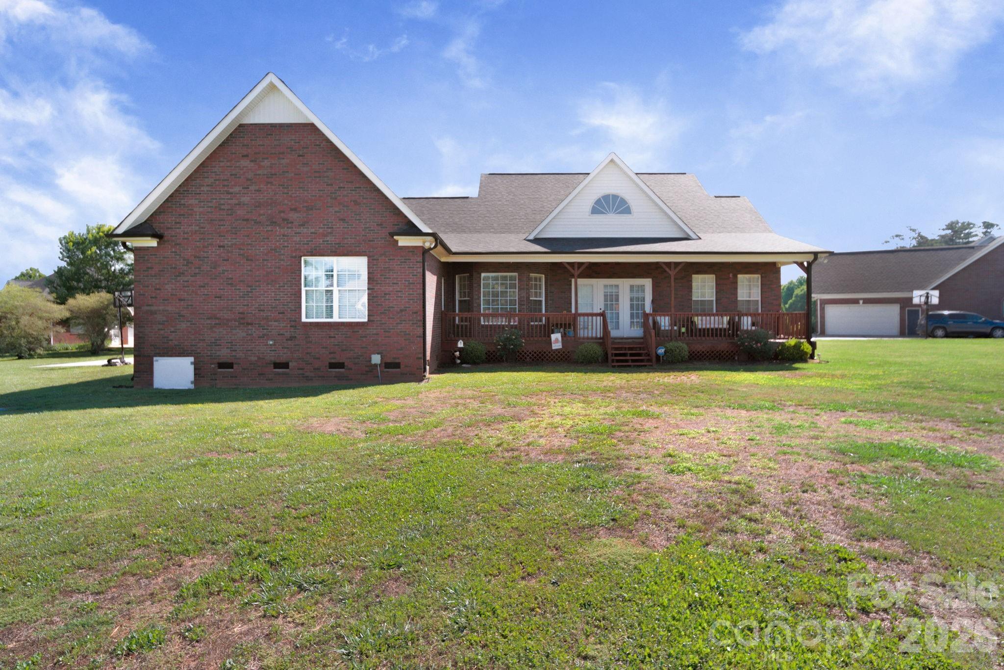 2318 Cardinal Ridge Lane Property Photo 7