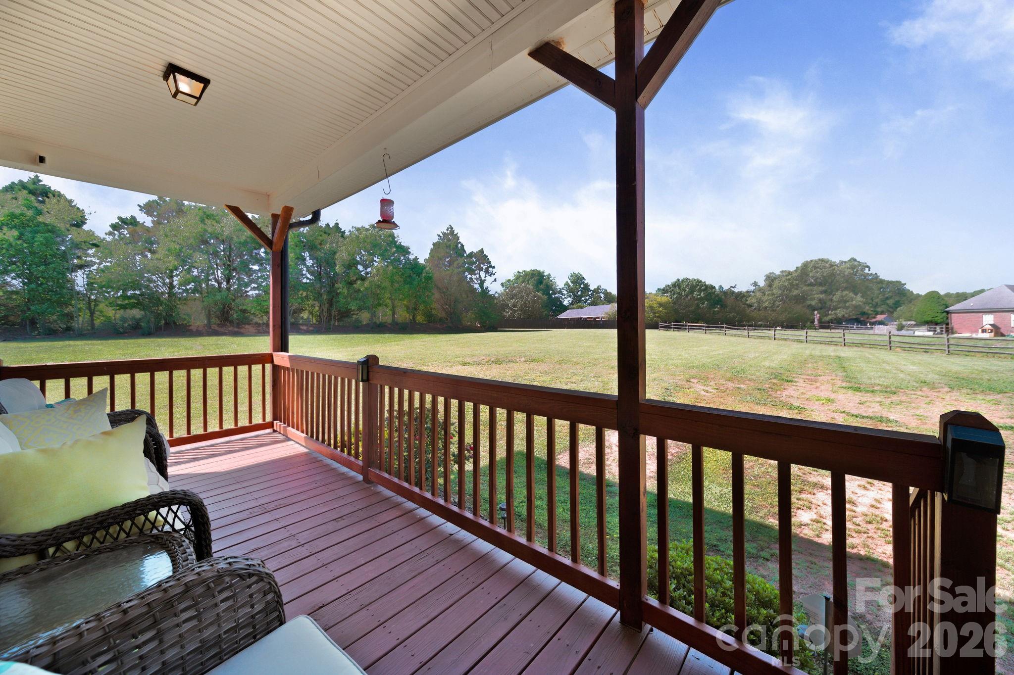 2318 Cardinal Ridge Lane Property Photo 10