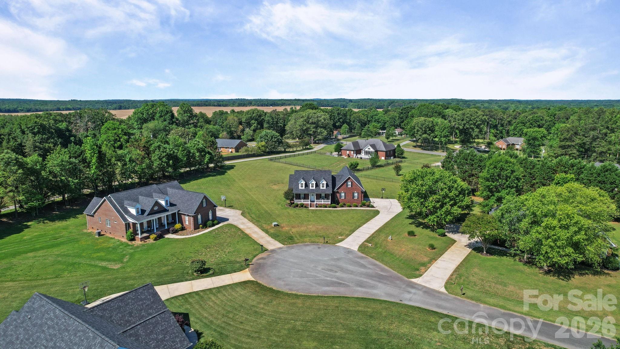 2318 Cardinal Ridge Lane Property Photo 12