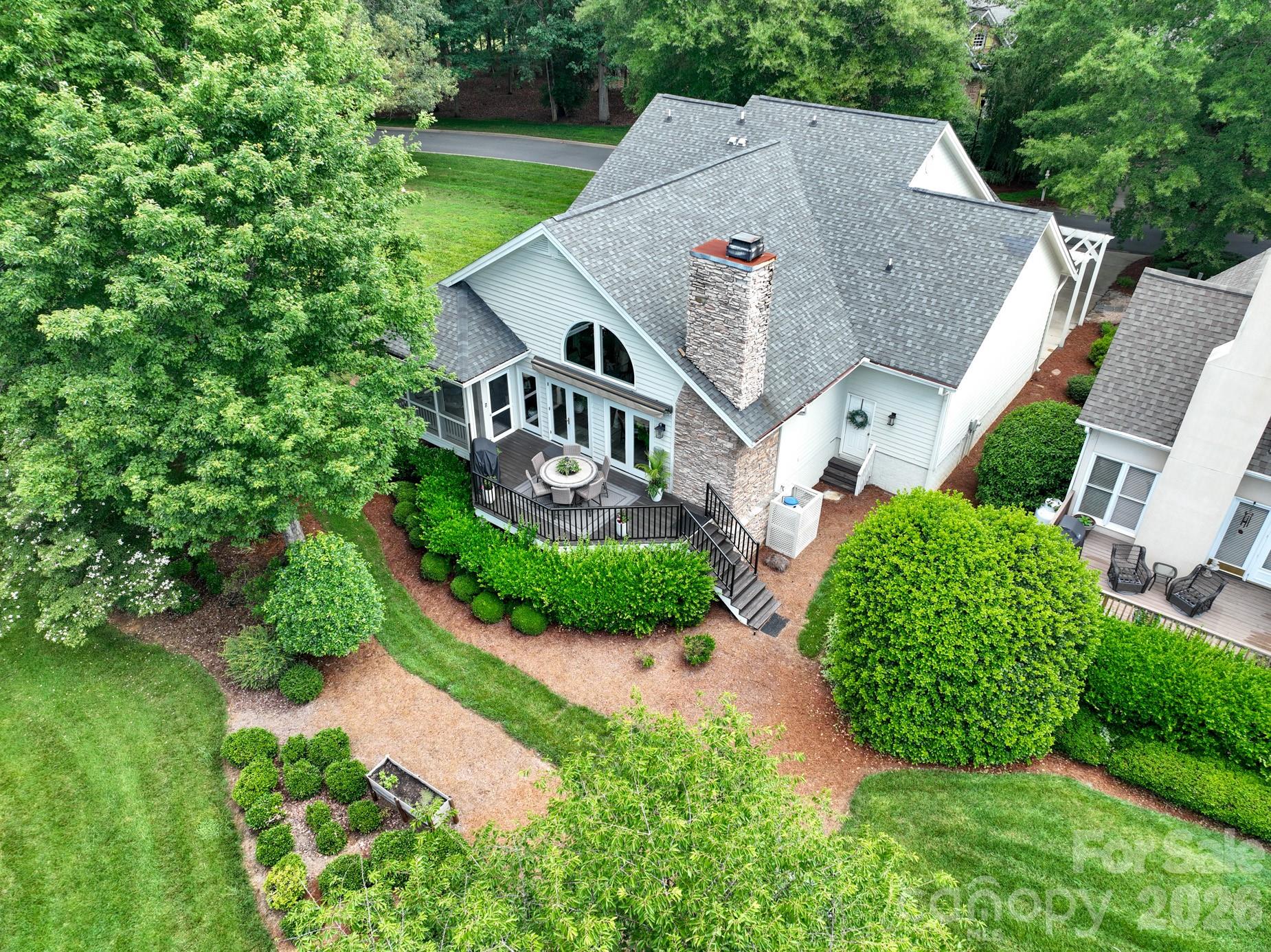 444 Millingport Lane Property Photo 3