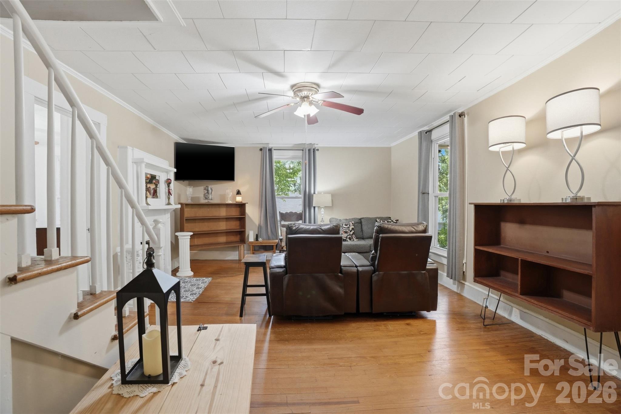 1815 Hemlock Avenue Property Photo 5
