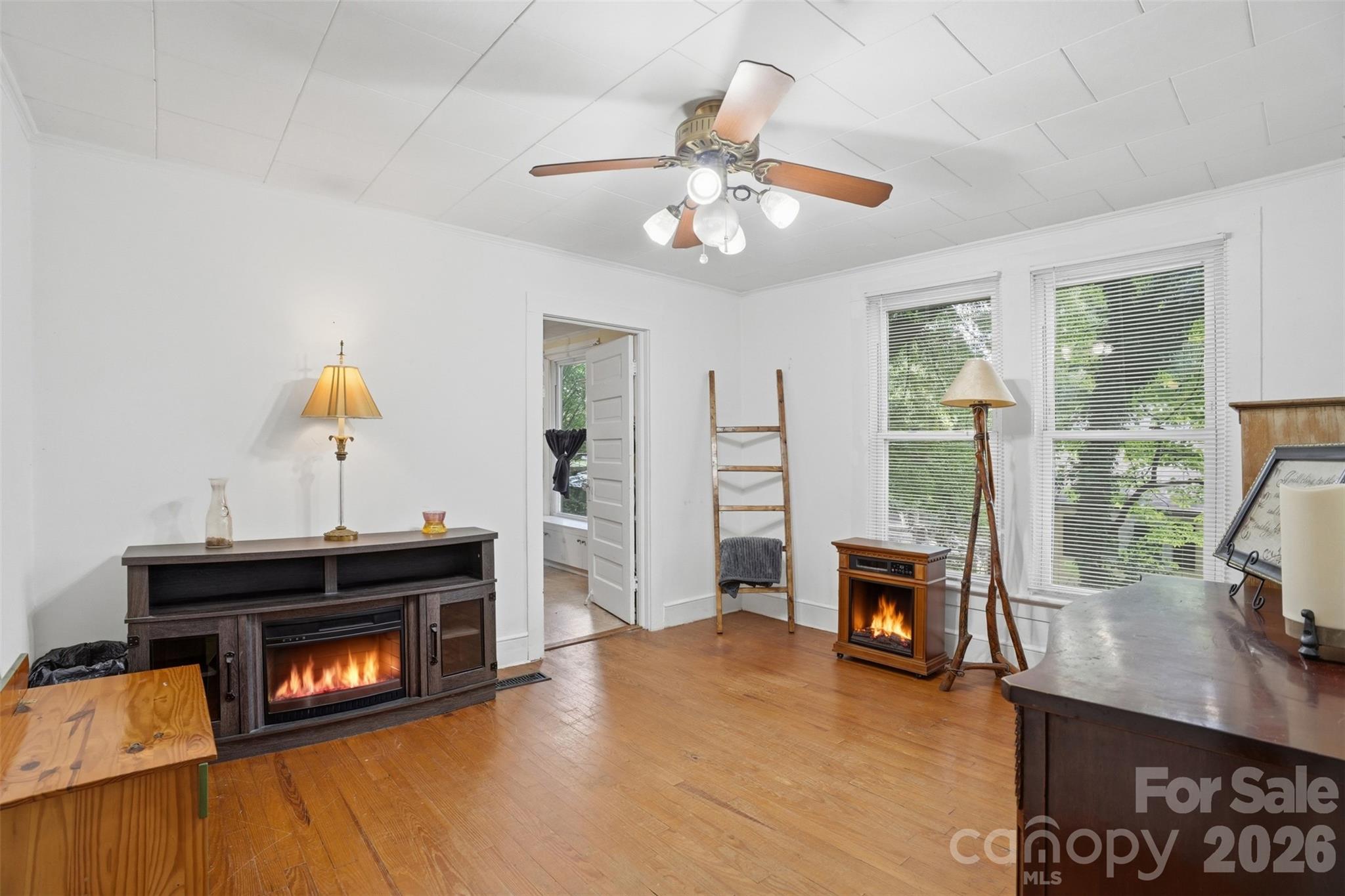 1815 Hemlock Avenue Property Photo 7