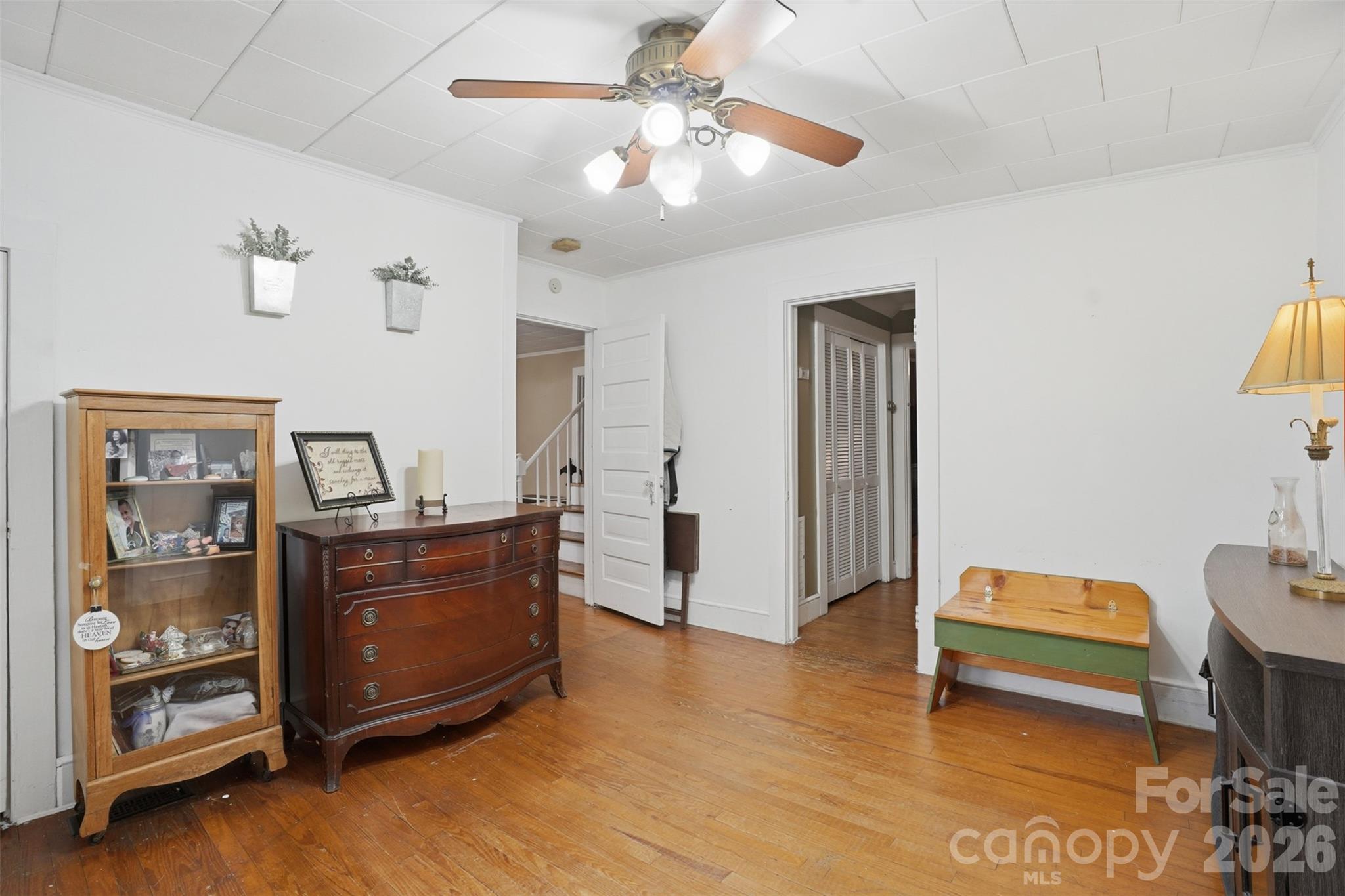 1815 Hemlock Avenue Property Photo 8