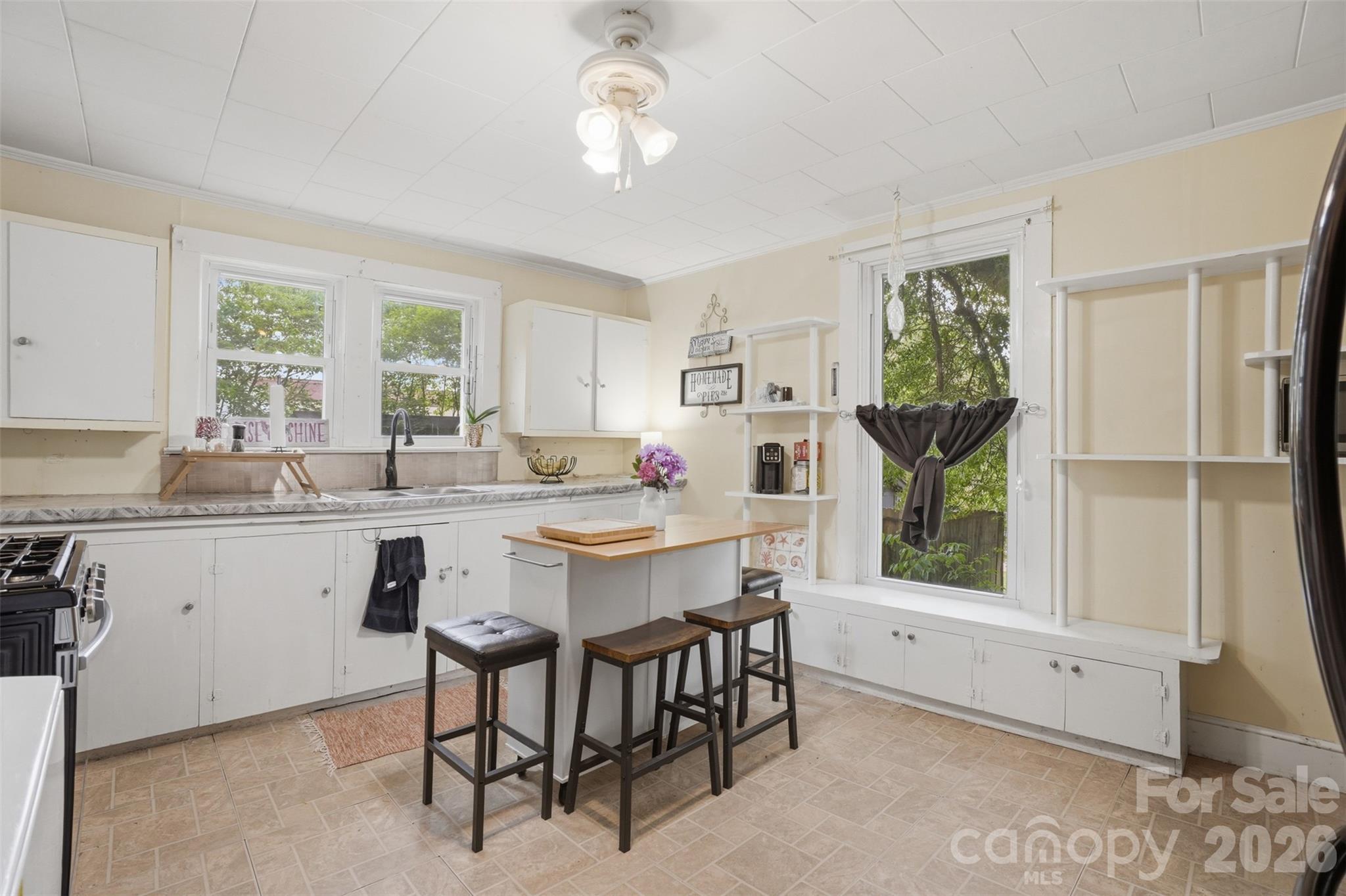 1815 Hemlock Avenue Property Photo 10