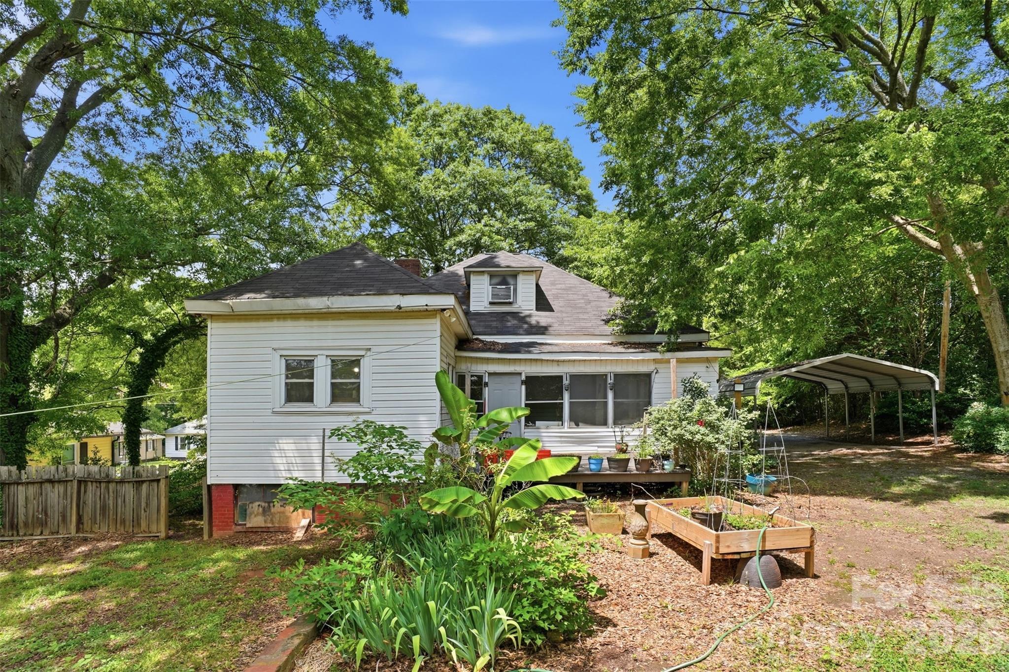 1815 Hemlock Avenue Property Photo 22