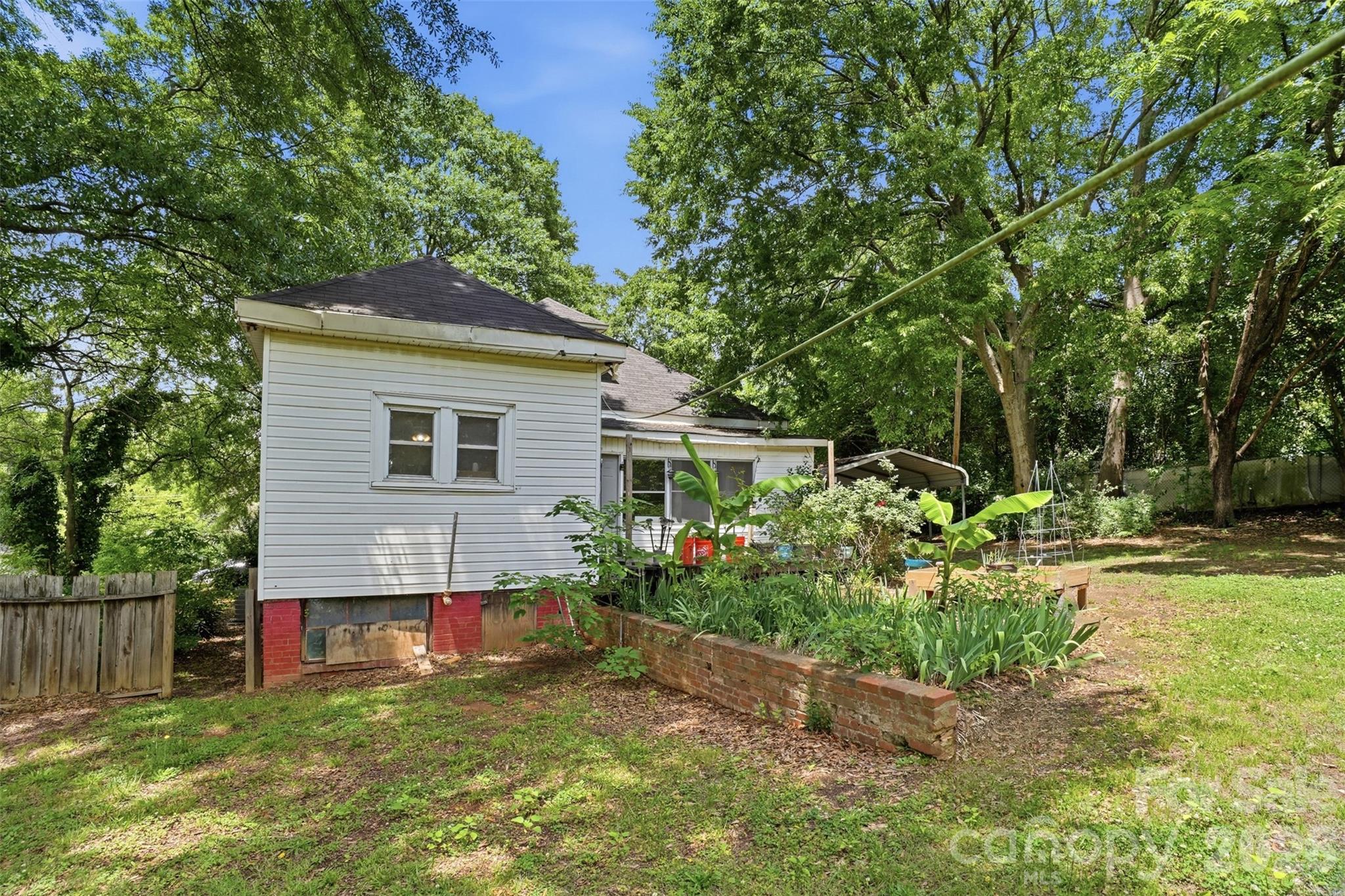 1815 Hemlock Avenue Property Photo 23