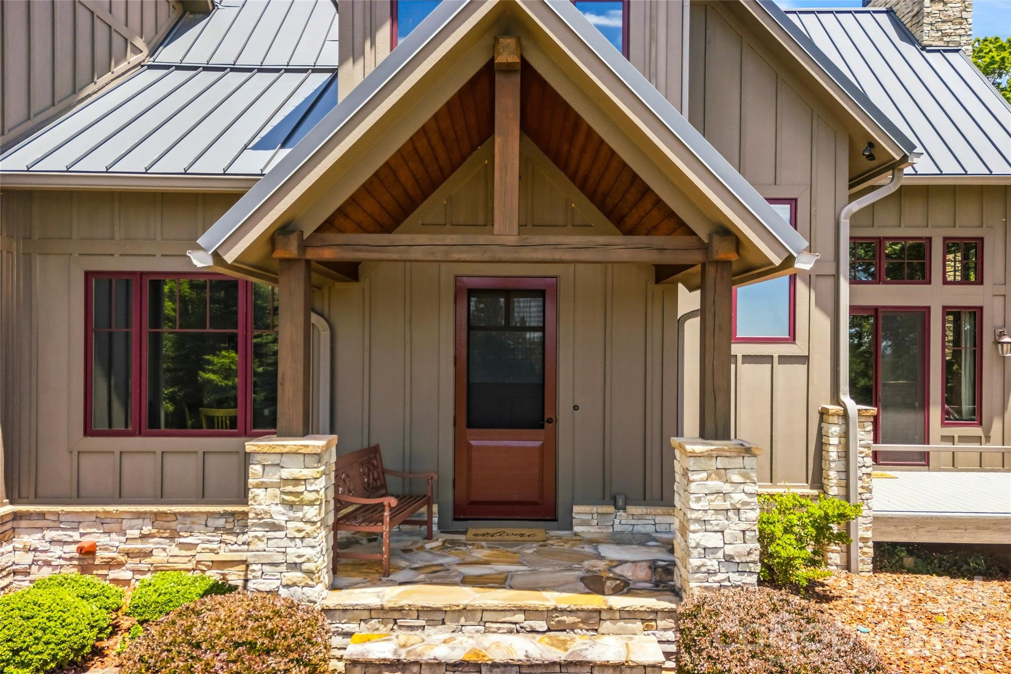 4862 Pinnacle Mountain Road Property Photo 4