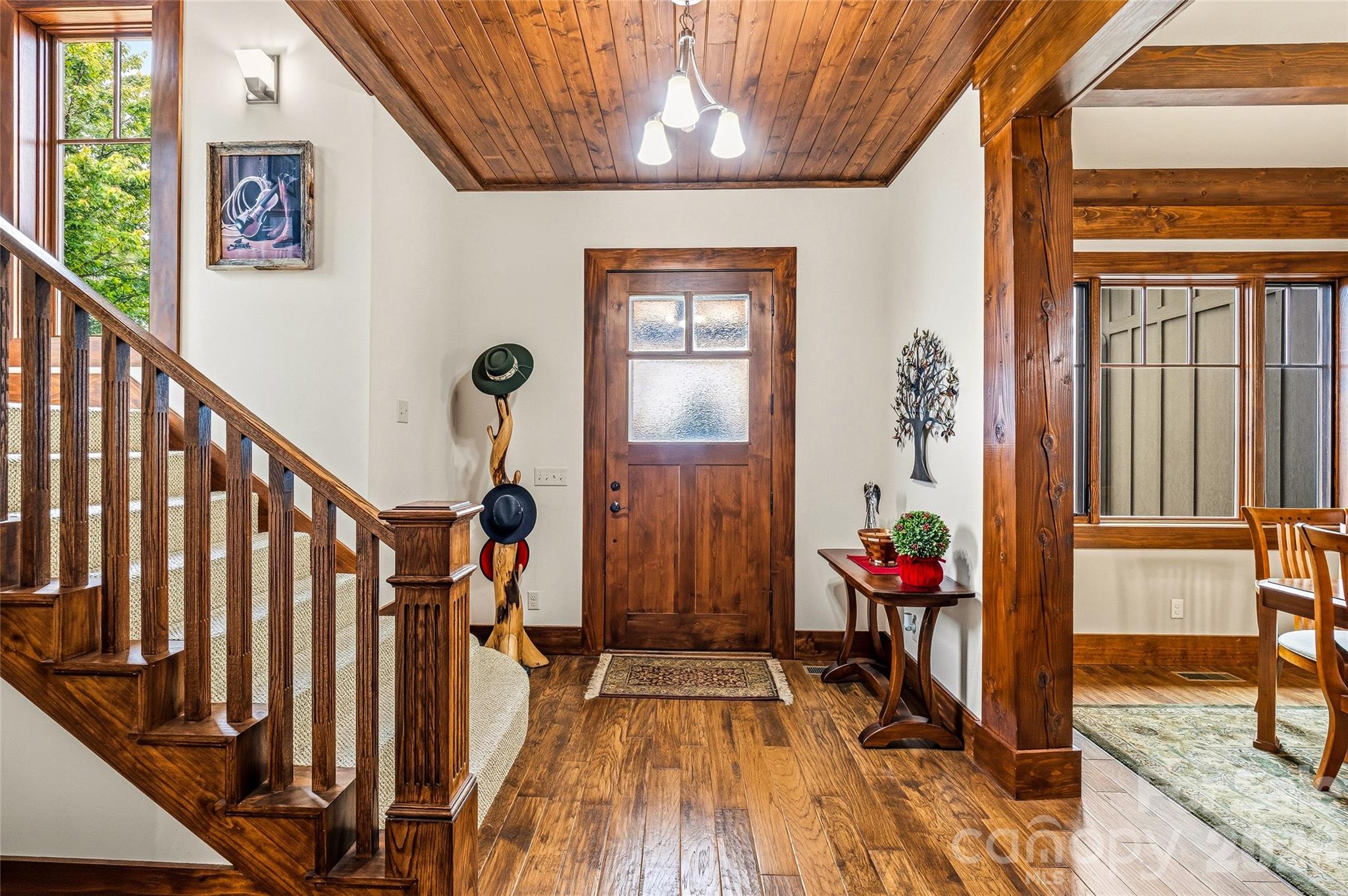 4862 Pinnacle Mountain Road Property Photo 14