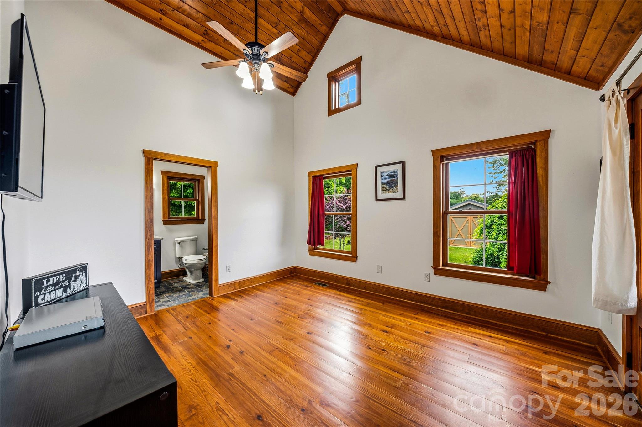 4862 Pinnacle Mountain Road Property Photo 36