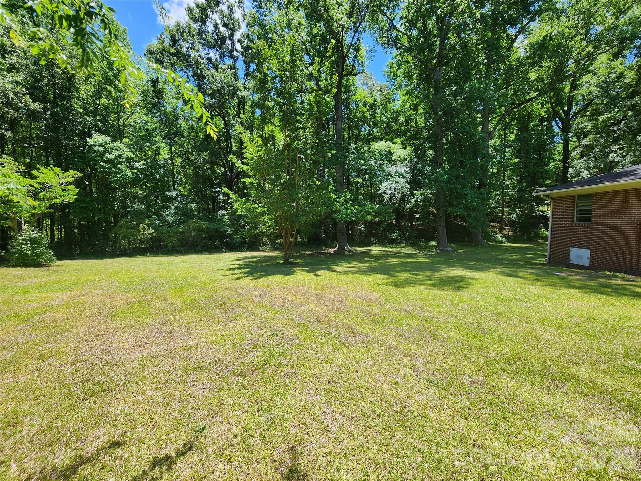 2333 Lynwood Drive Property Photo 18