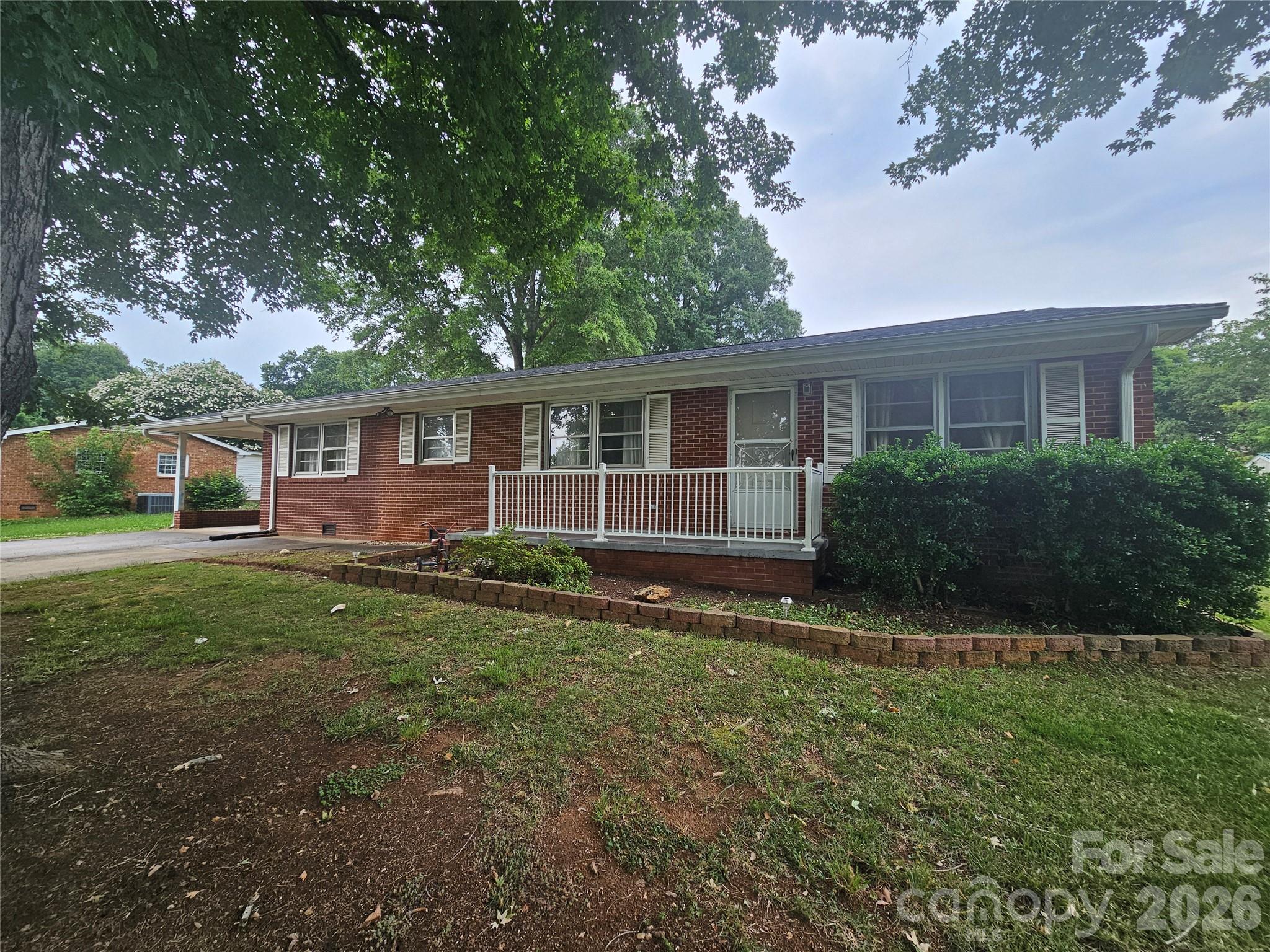 3025 Hazel Drive Property Photo 3