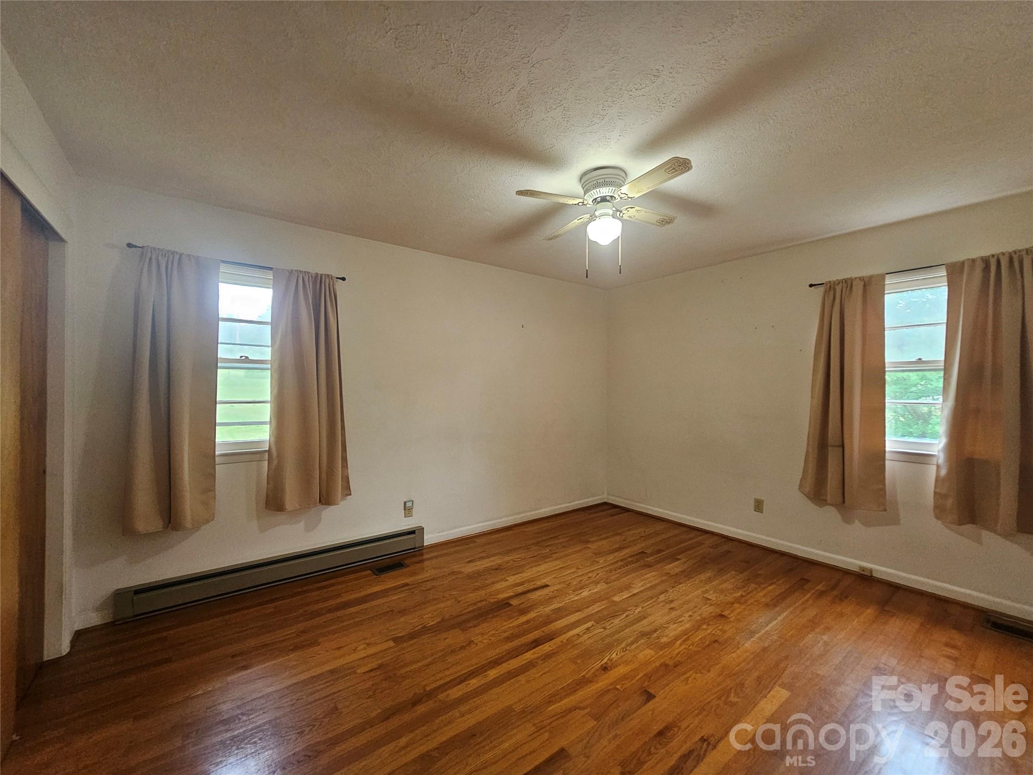 3025 Hazel Drive Property Photo 4