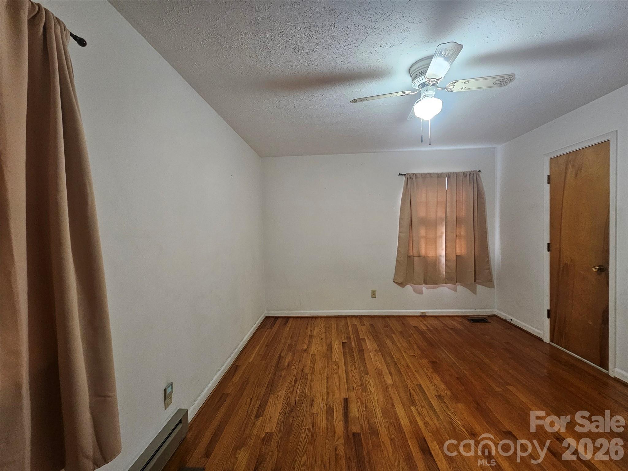 3025 Hazel Drive Property Photo 5