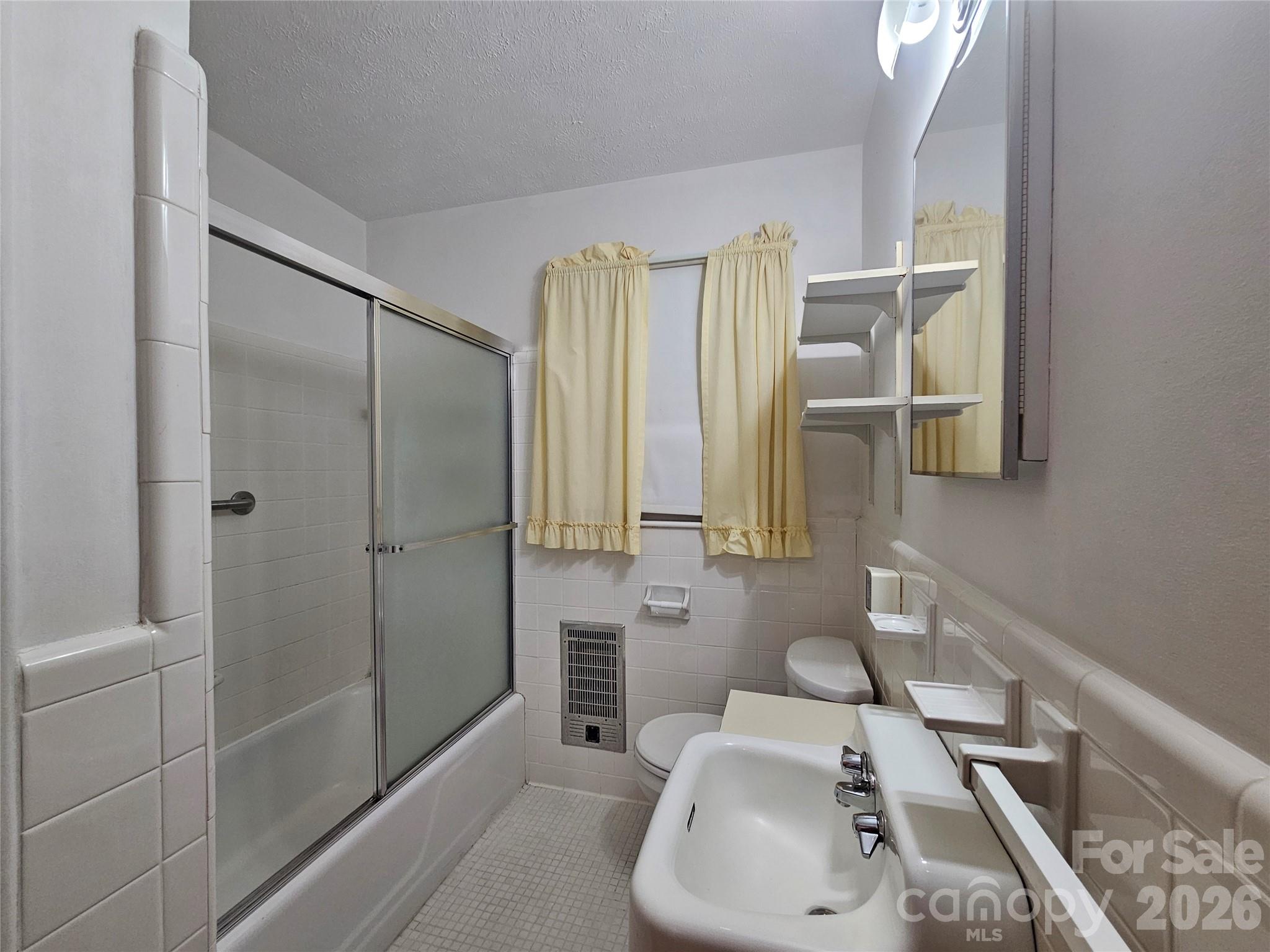 3025 Hazel Drive Property Photo 9