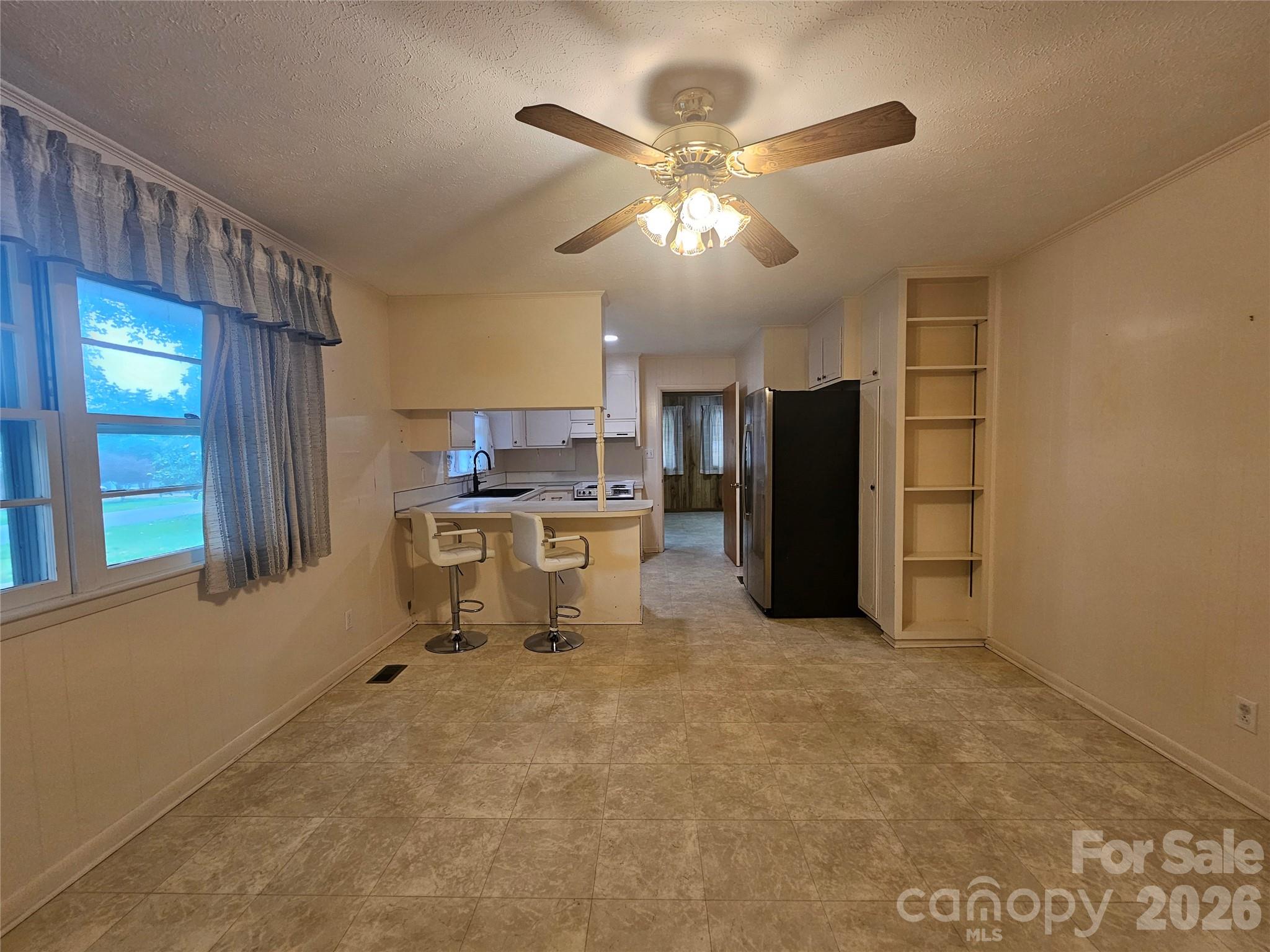 3025 Hazel Drive Property Photo 10