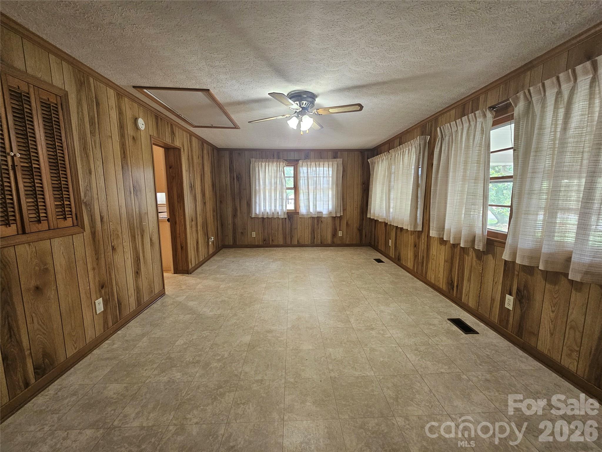 3025 Hazel Drive Property Photo 13