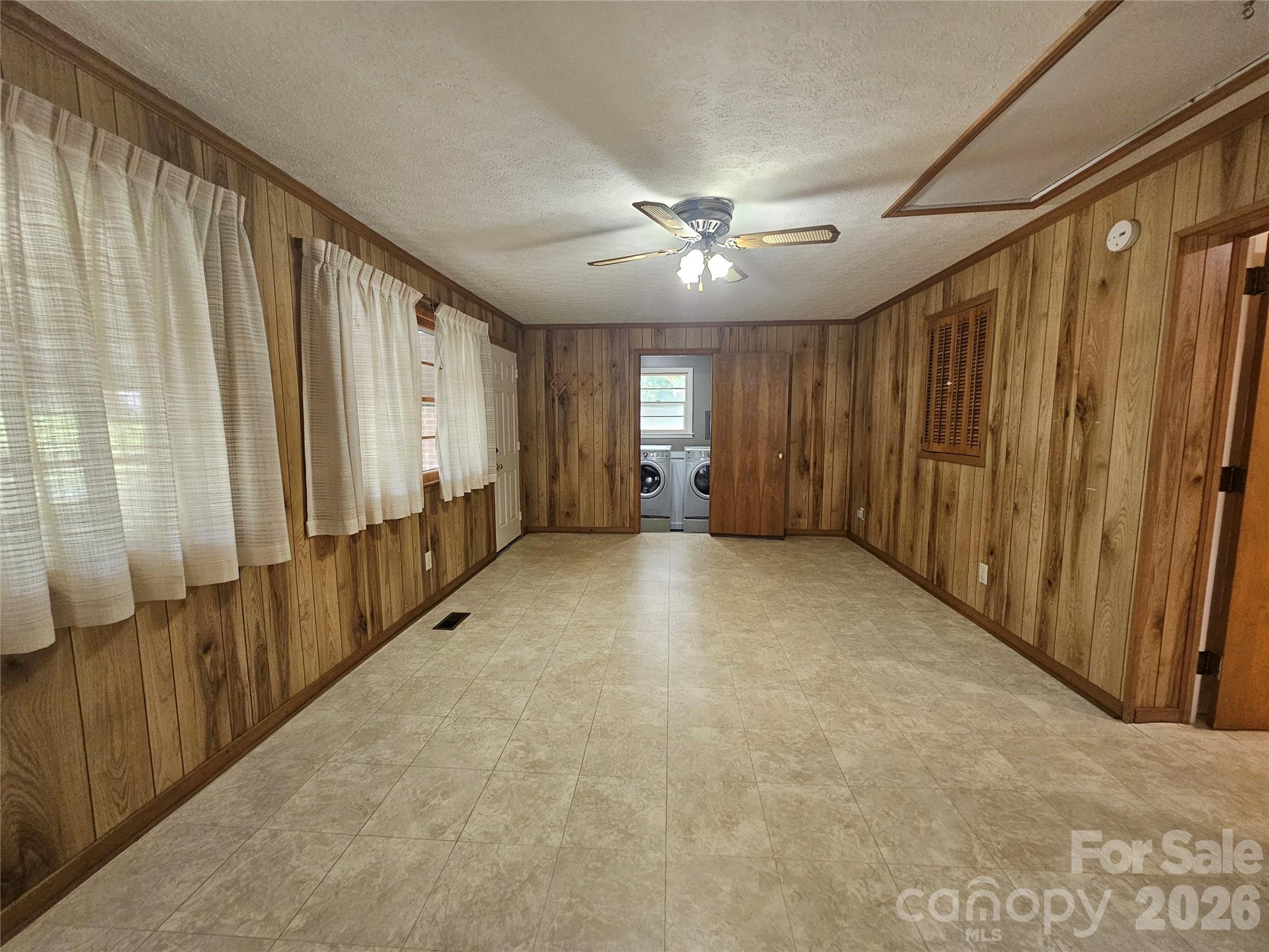 3025 Hazel Drive Property Photo 14