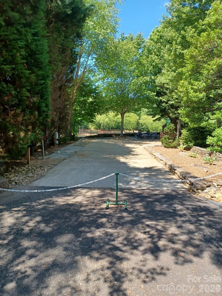 106 Cornell Circle Property Photo 4