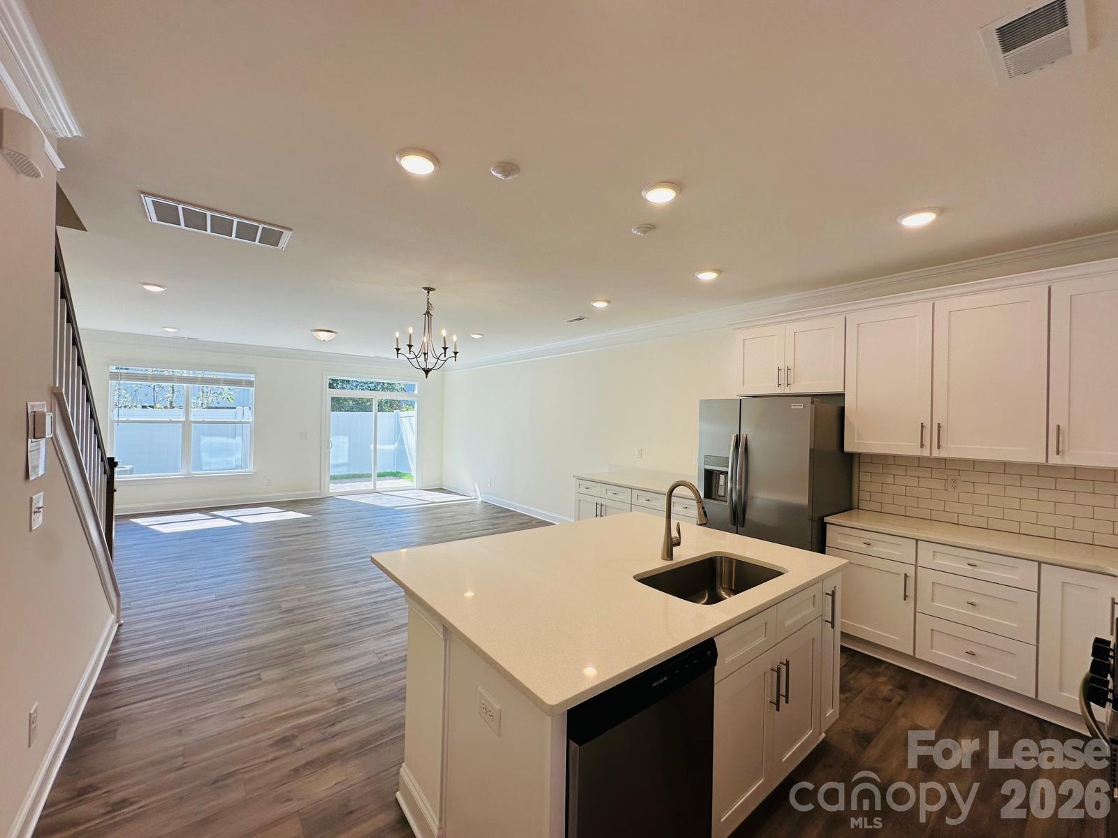 4017 Black Court Property Photo 6