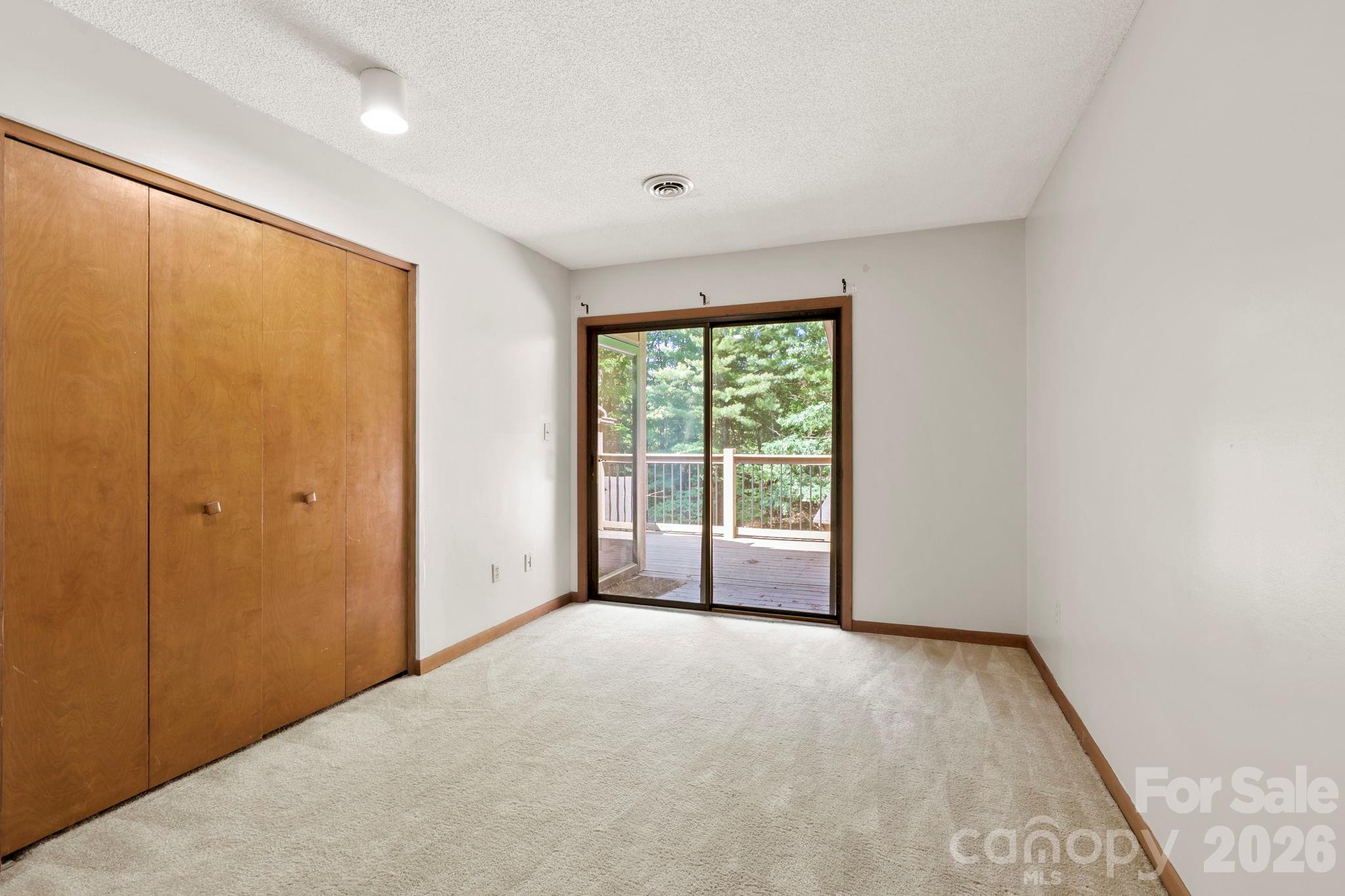 48 Ravencroft Lane F48 Property Photo 18