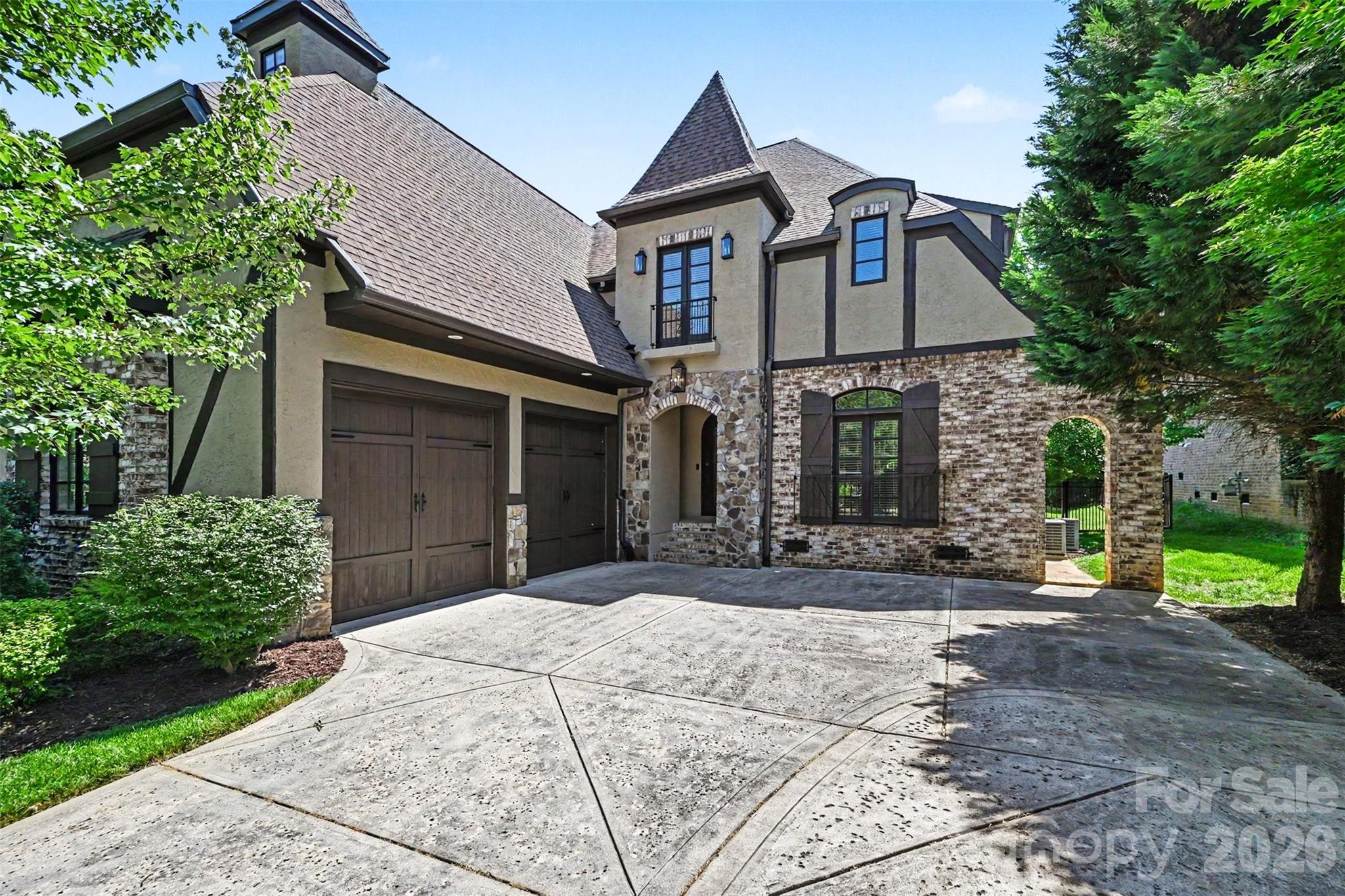 703 Sainte Rose Lane