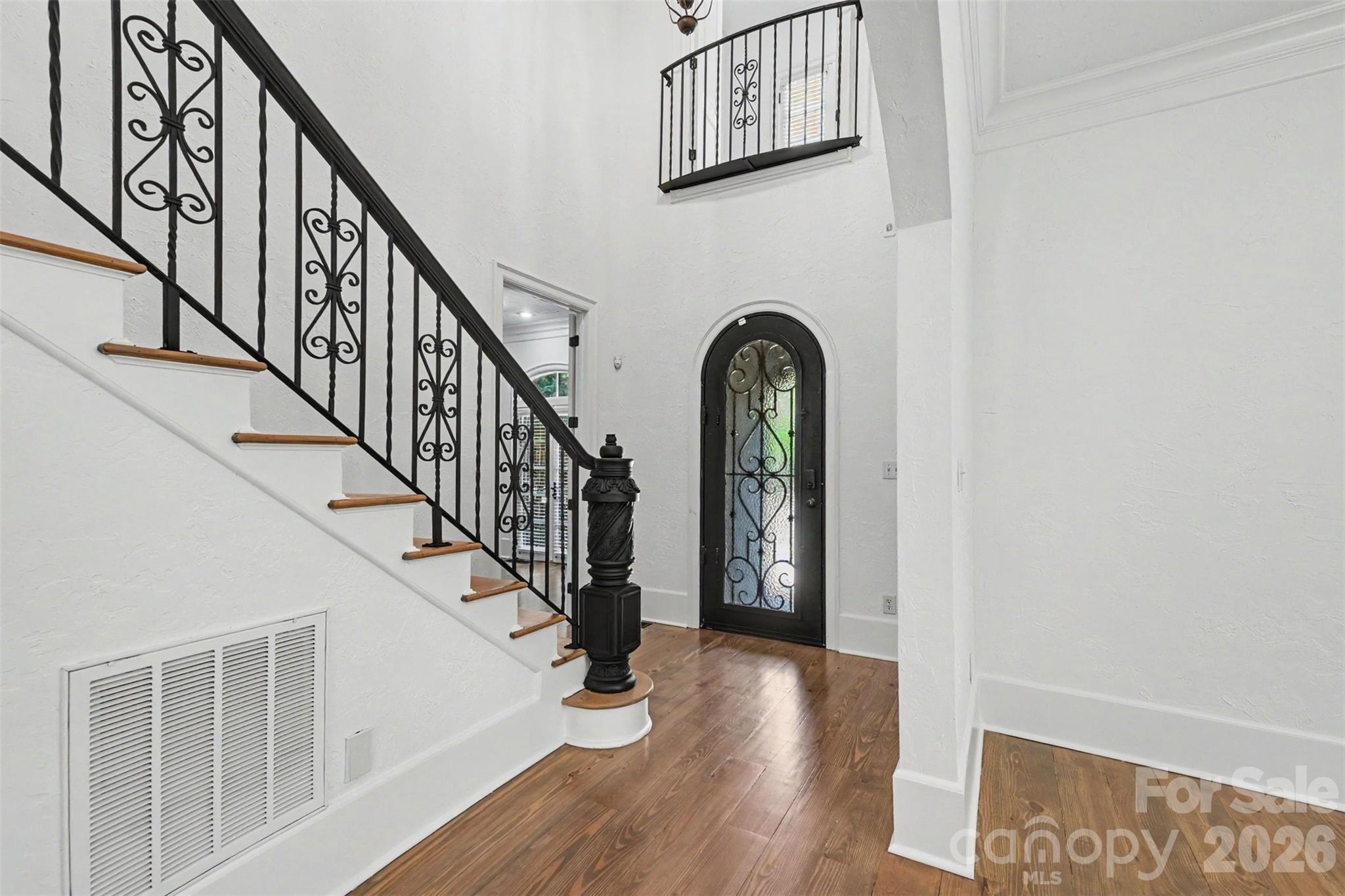 703 Sainte Rose Lane Property Photo 4