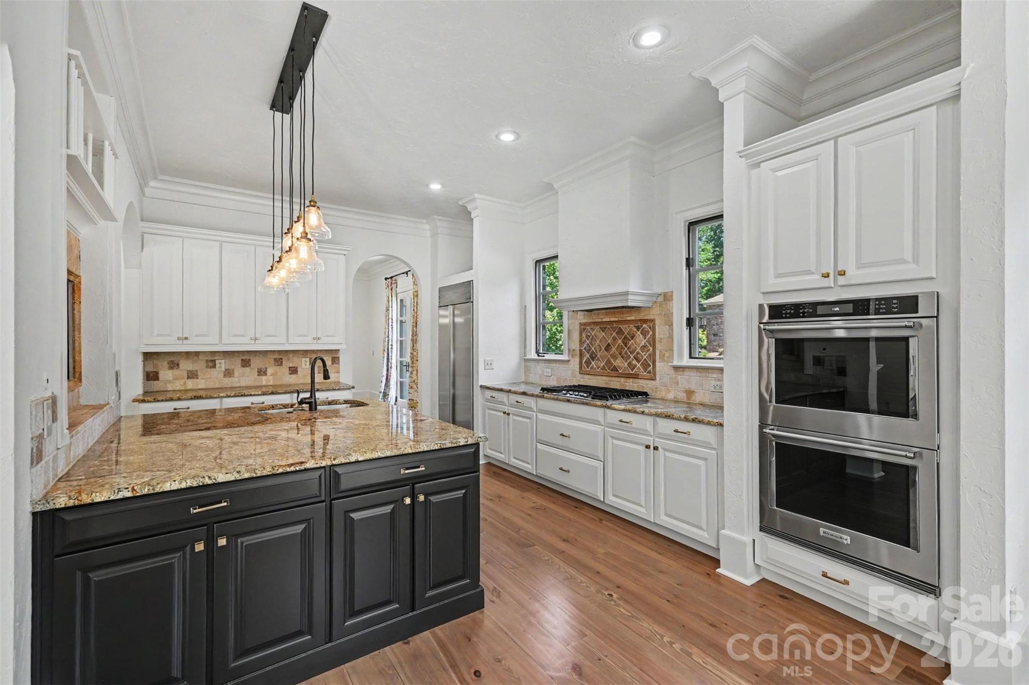 703 Sainte Rose Lane Property Photo 12