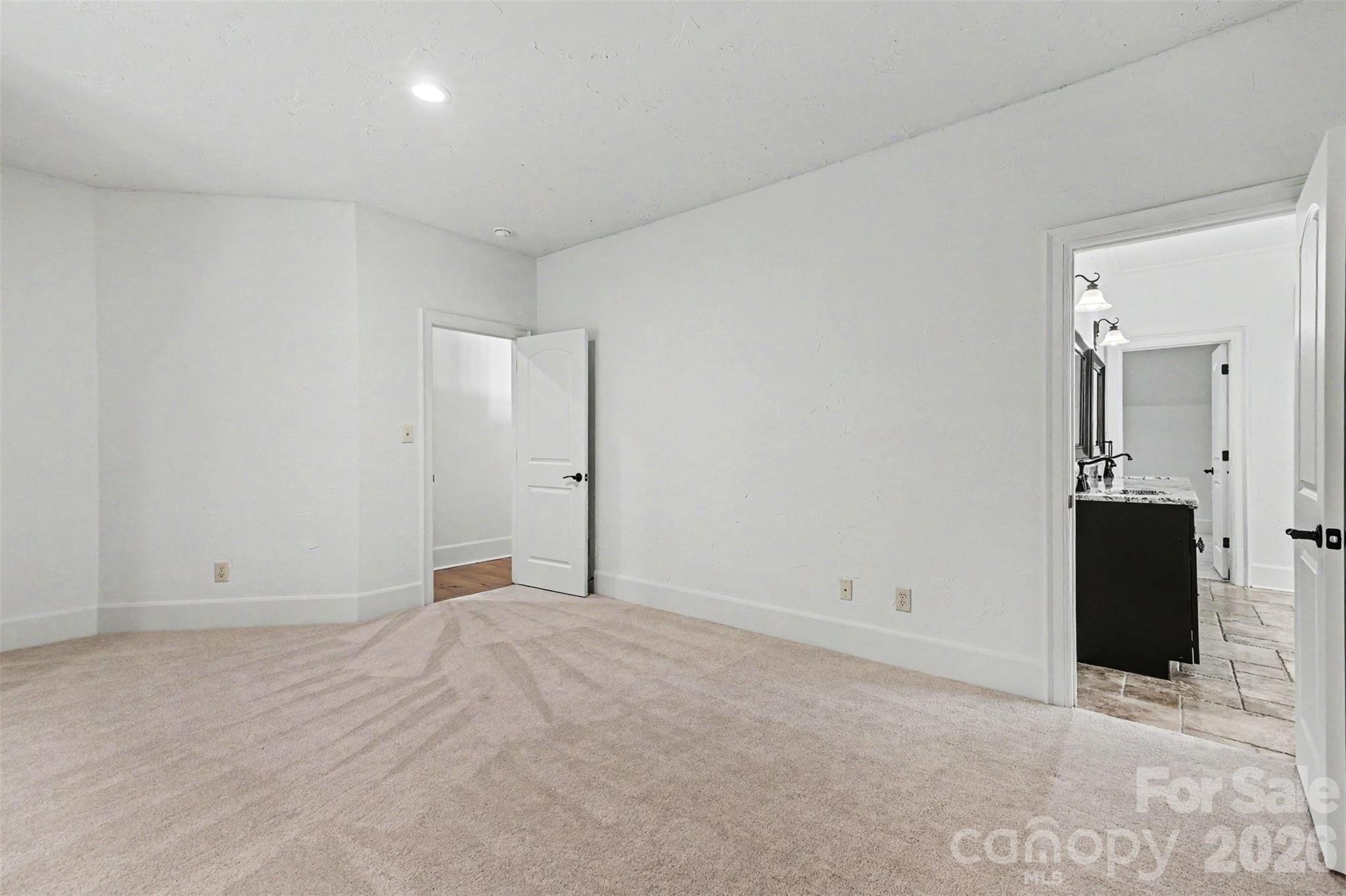 703 Sainte Rose Lane Property Photo 24