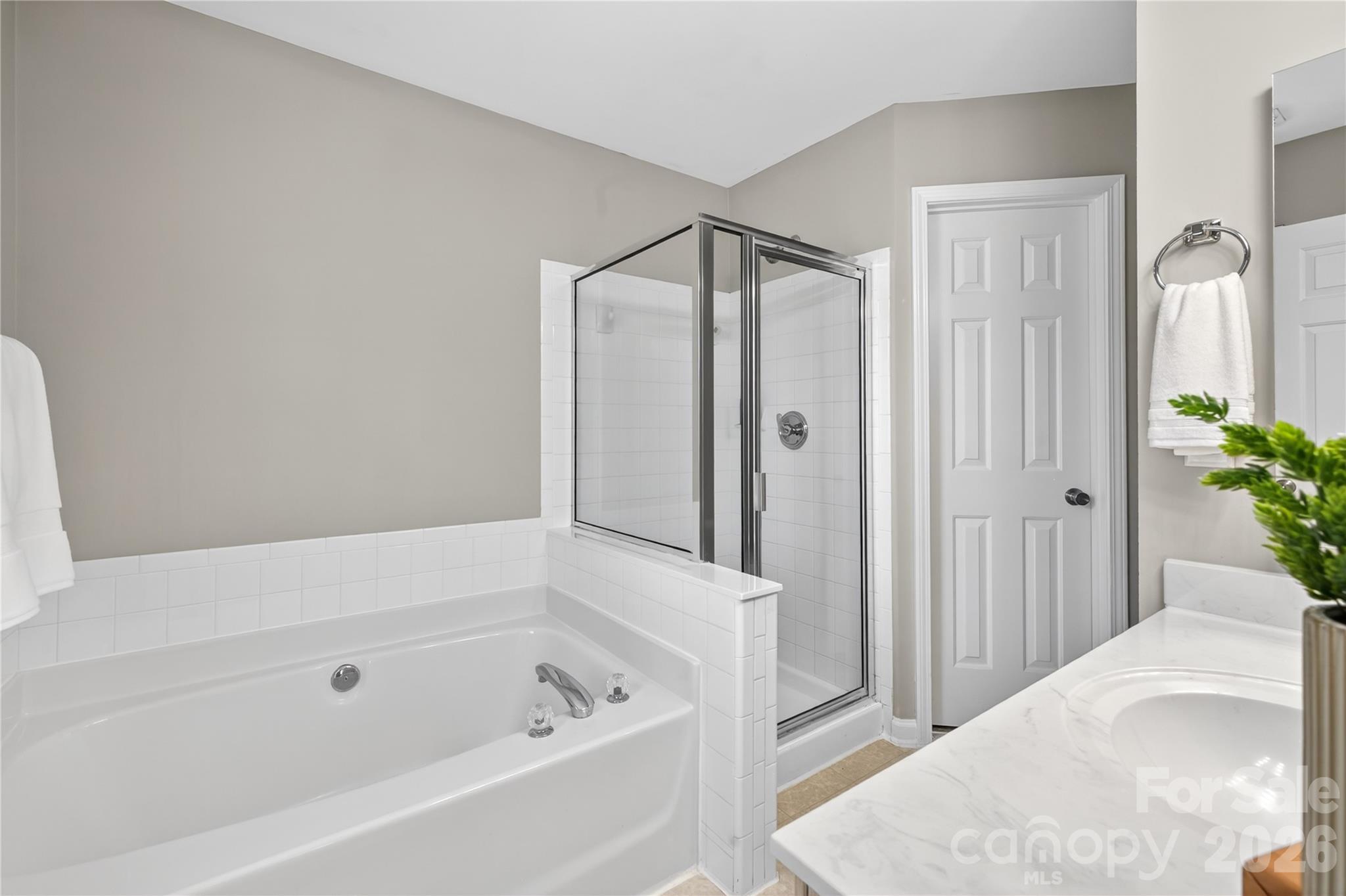 12624 Cardinal Woods Drive Property Photo 15