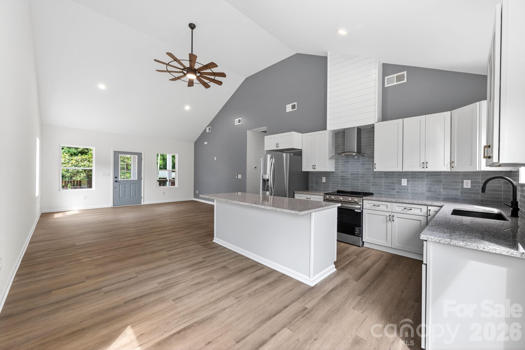 402 Pine Grove Avenue Property Photo 12