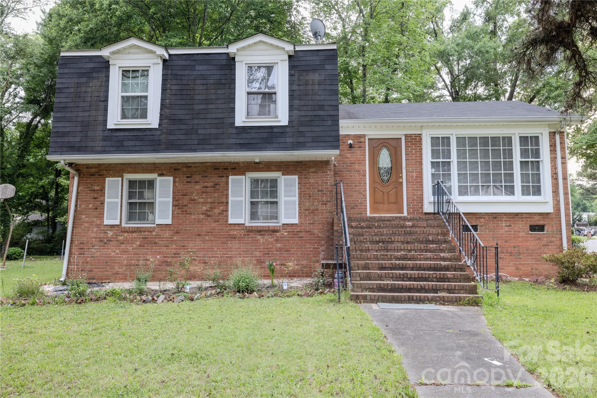 2545 Cedarwild Road Property Photo 1