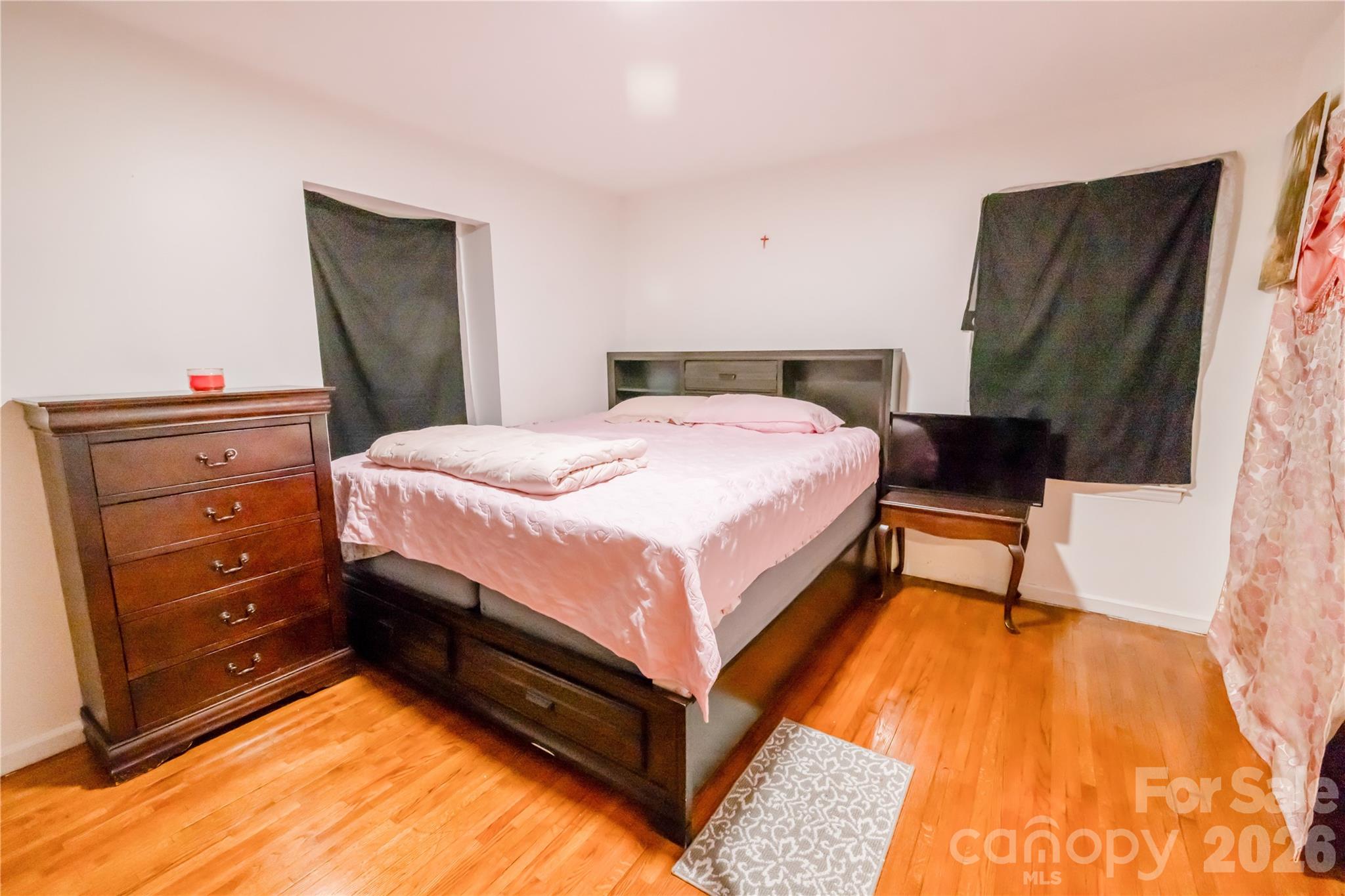 2545 Cedarwild Road Property Photo 4