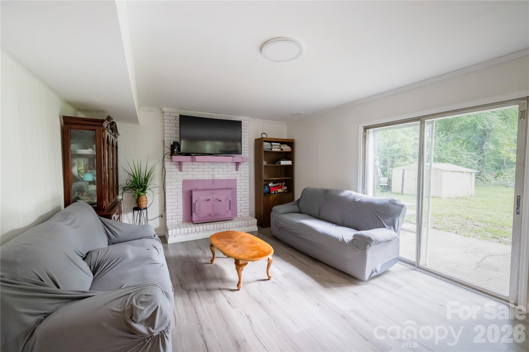 2545 Cedarwild Road Property Photo 16