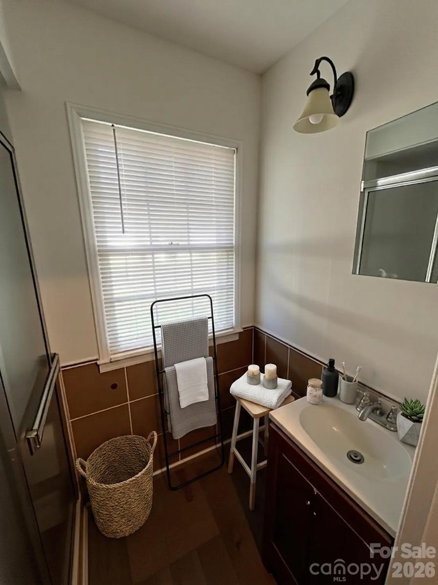 2545 Cedarwild Road Property Photo 20