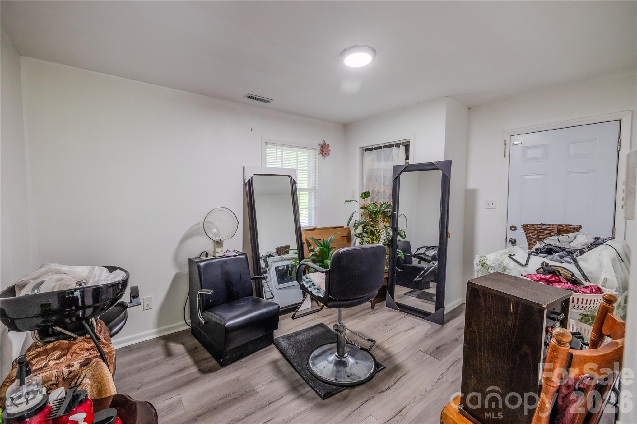 2545 Cedarwild Road Property Photo 22