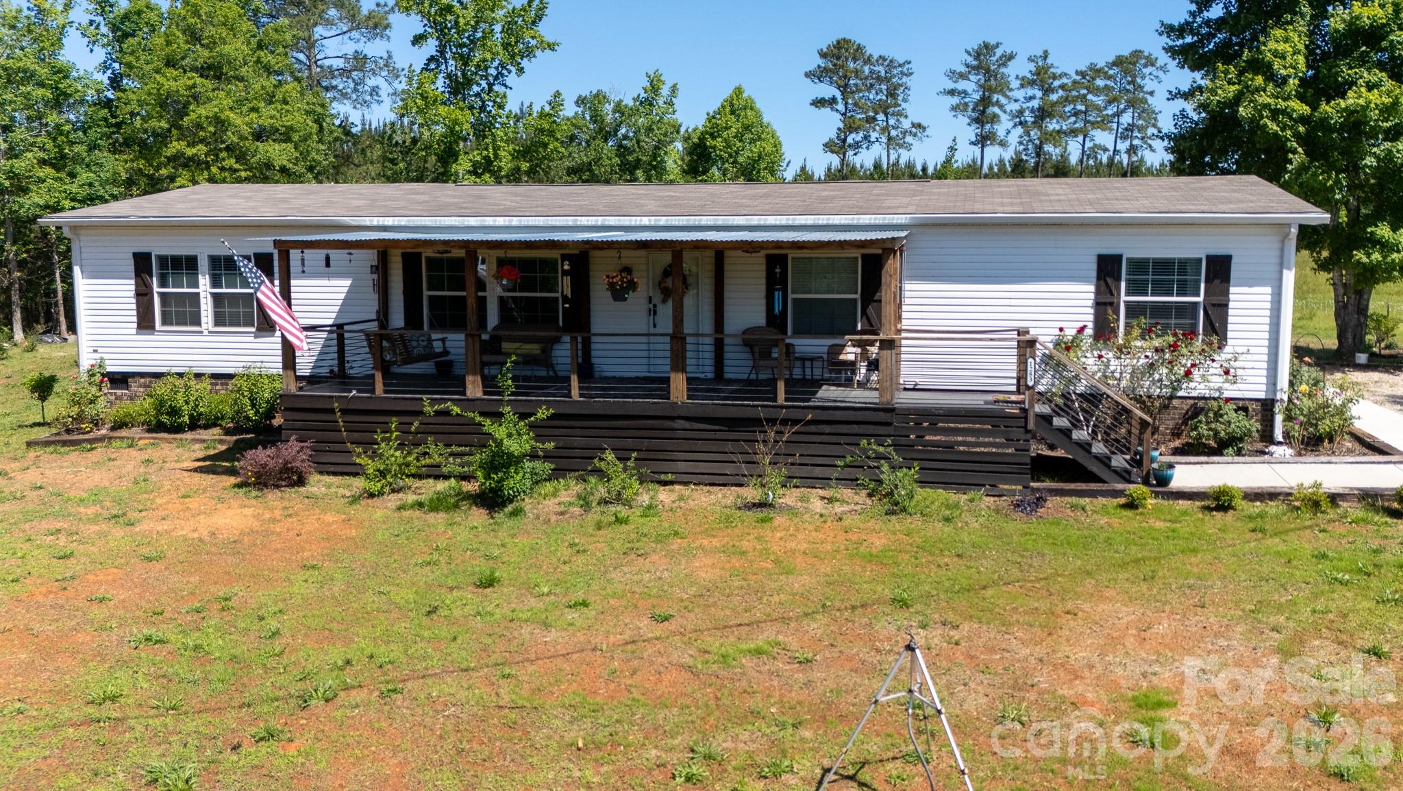 1283 Countryside Drive Property Photo 3