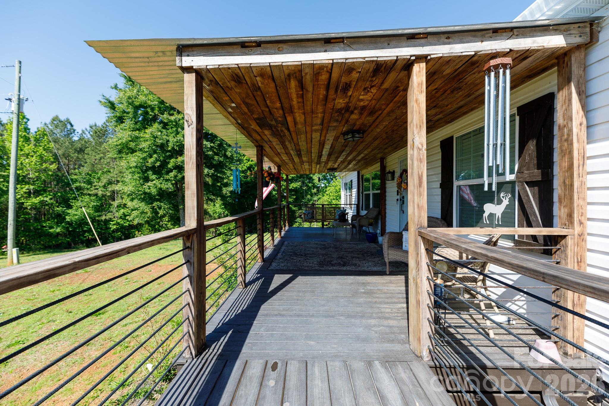 1283 Countryside Drive Property Photo 7