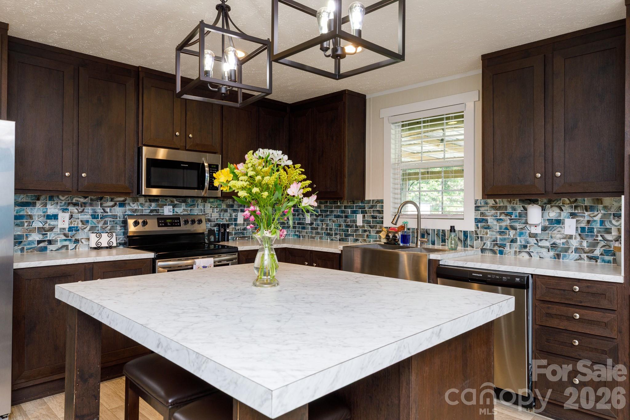 1283 Countryside Drive Property Photo 12