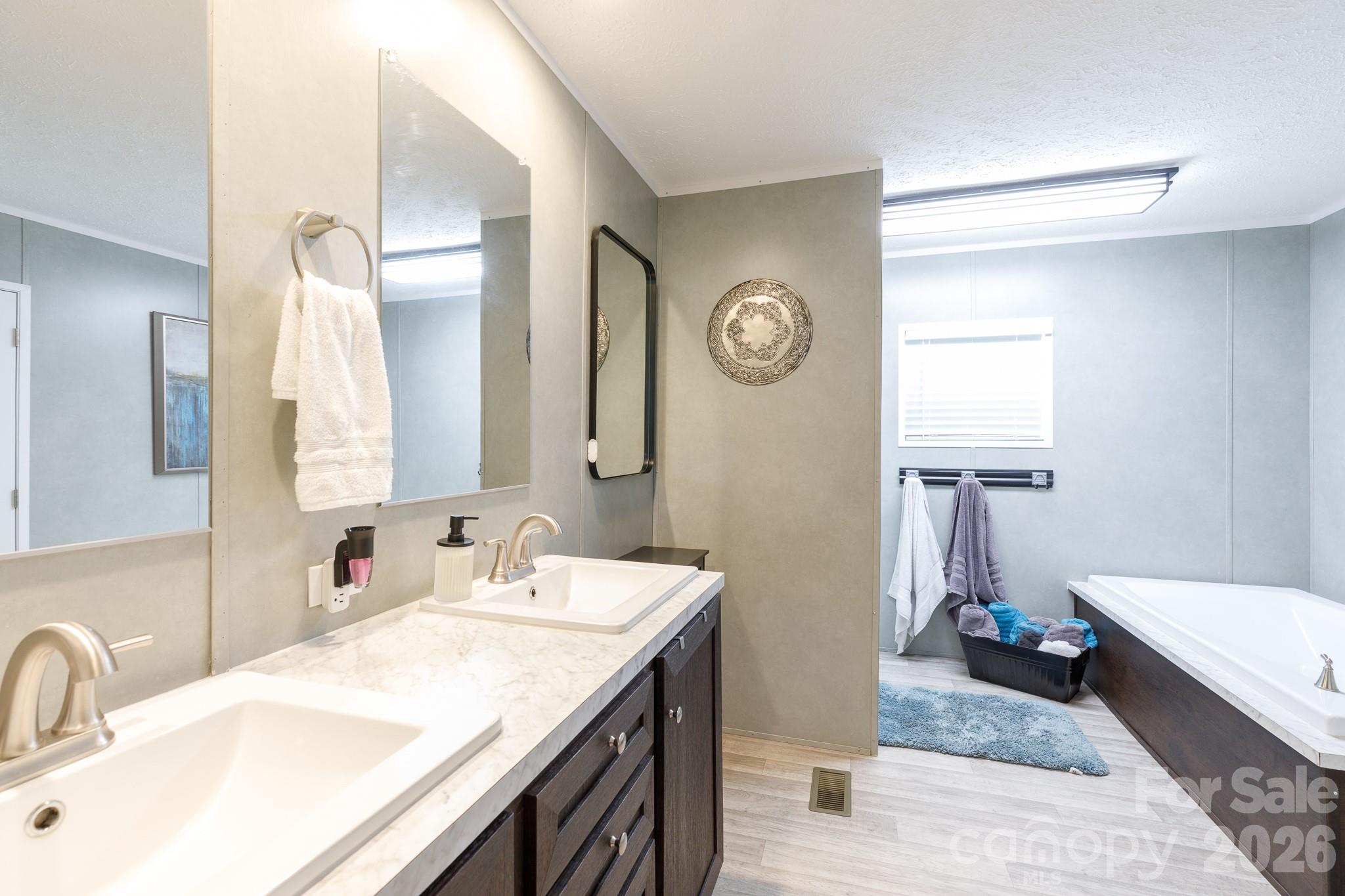 1283 Countryside Drive Property Photo 16