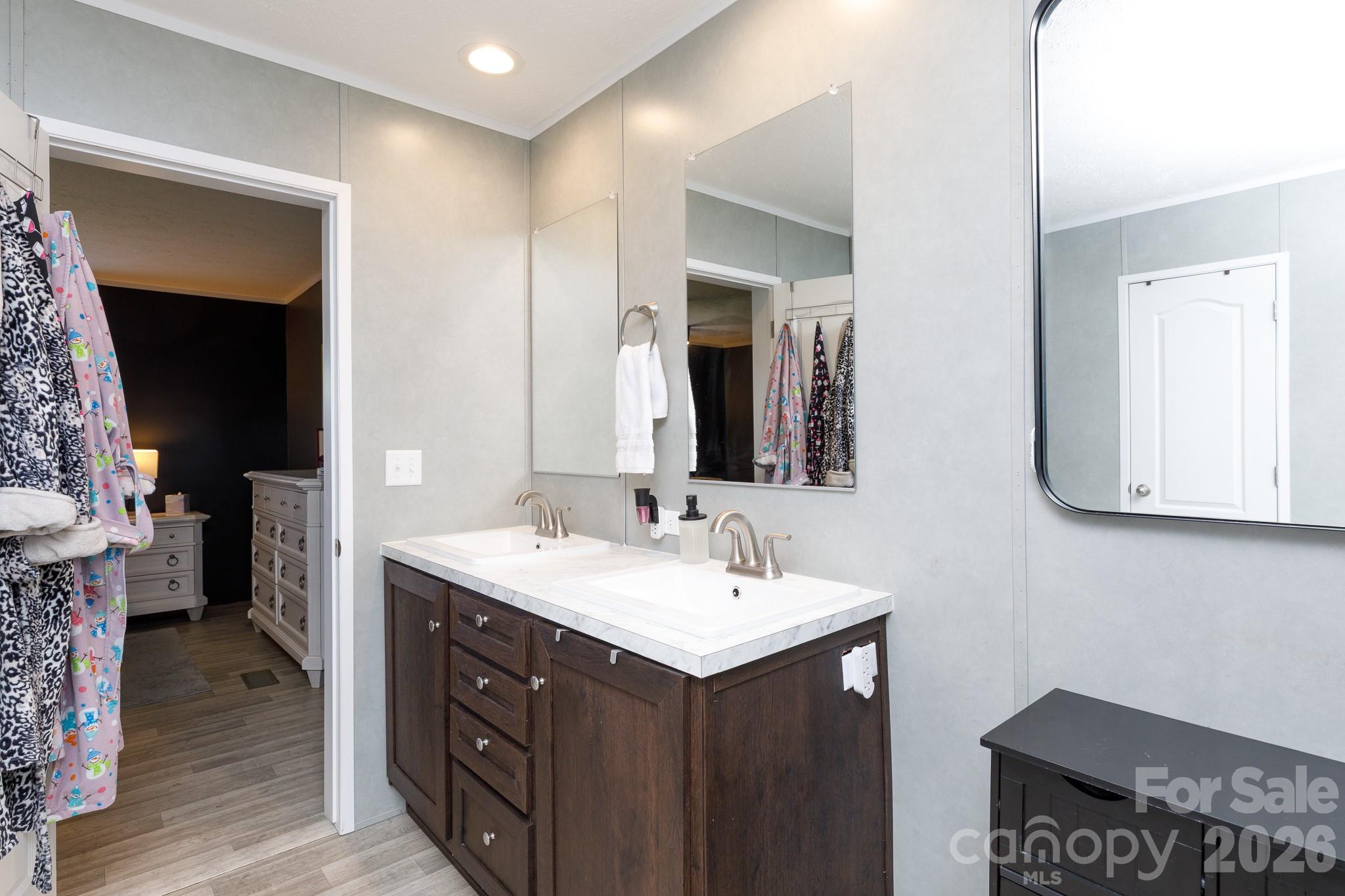 1283 Countryside Drive Property Photo 18