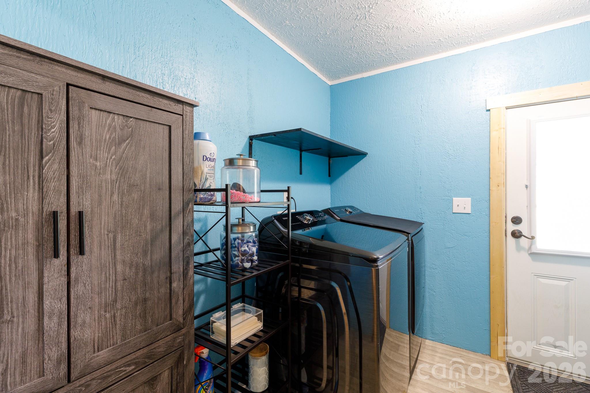 1283 Countryside Drive Property Photo 23